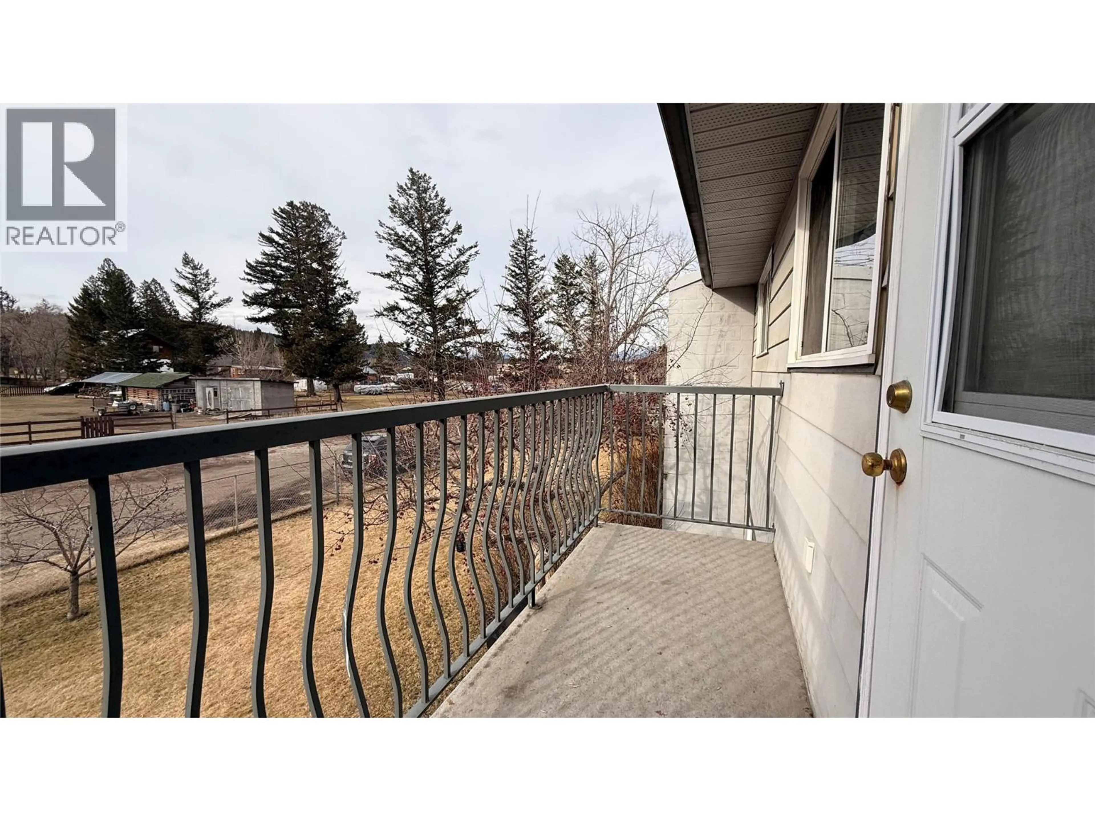 Property at #206 302 10TH AVENUE, Invermere, BC