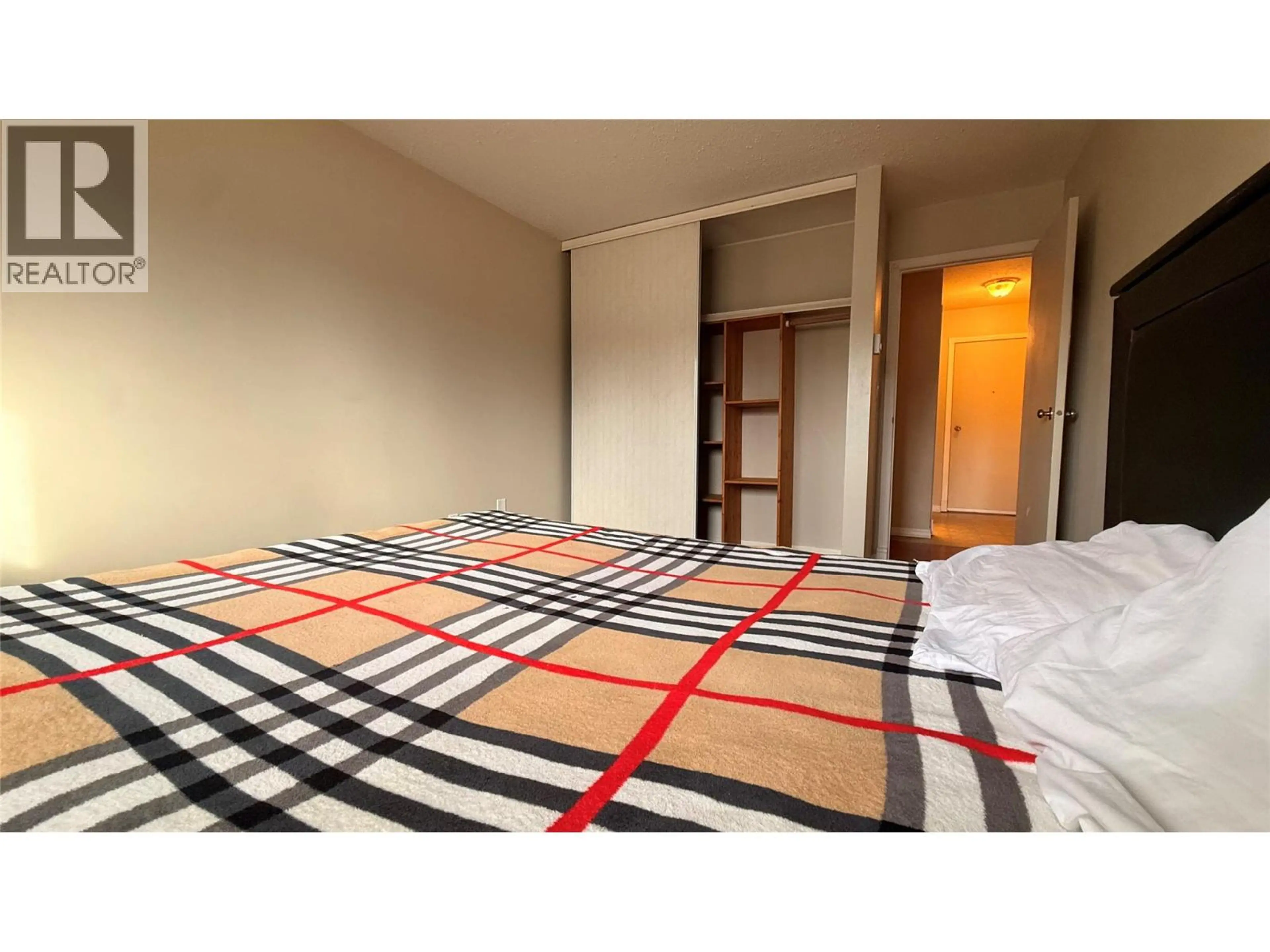 Property at #206 302 10TH AVENUE, Invermere, BC