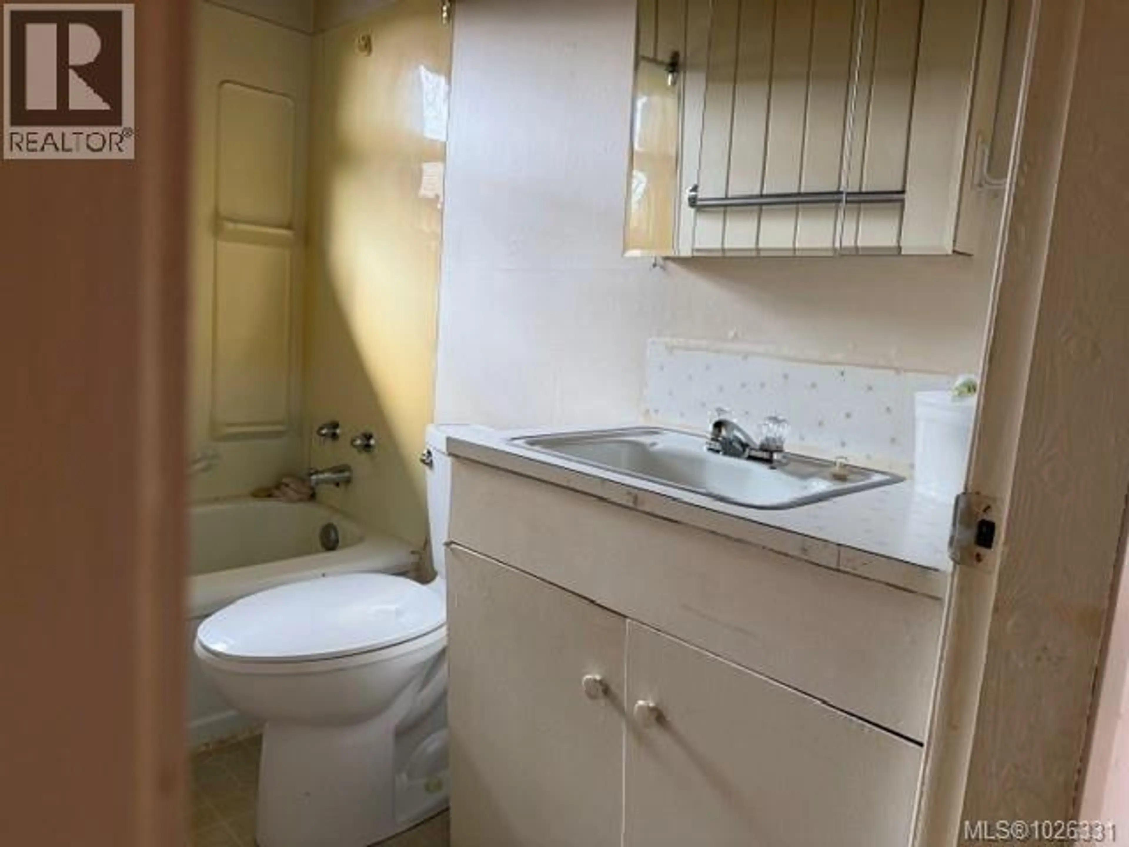 Property at 202/204 MARKS AVE, Parksville, BC