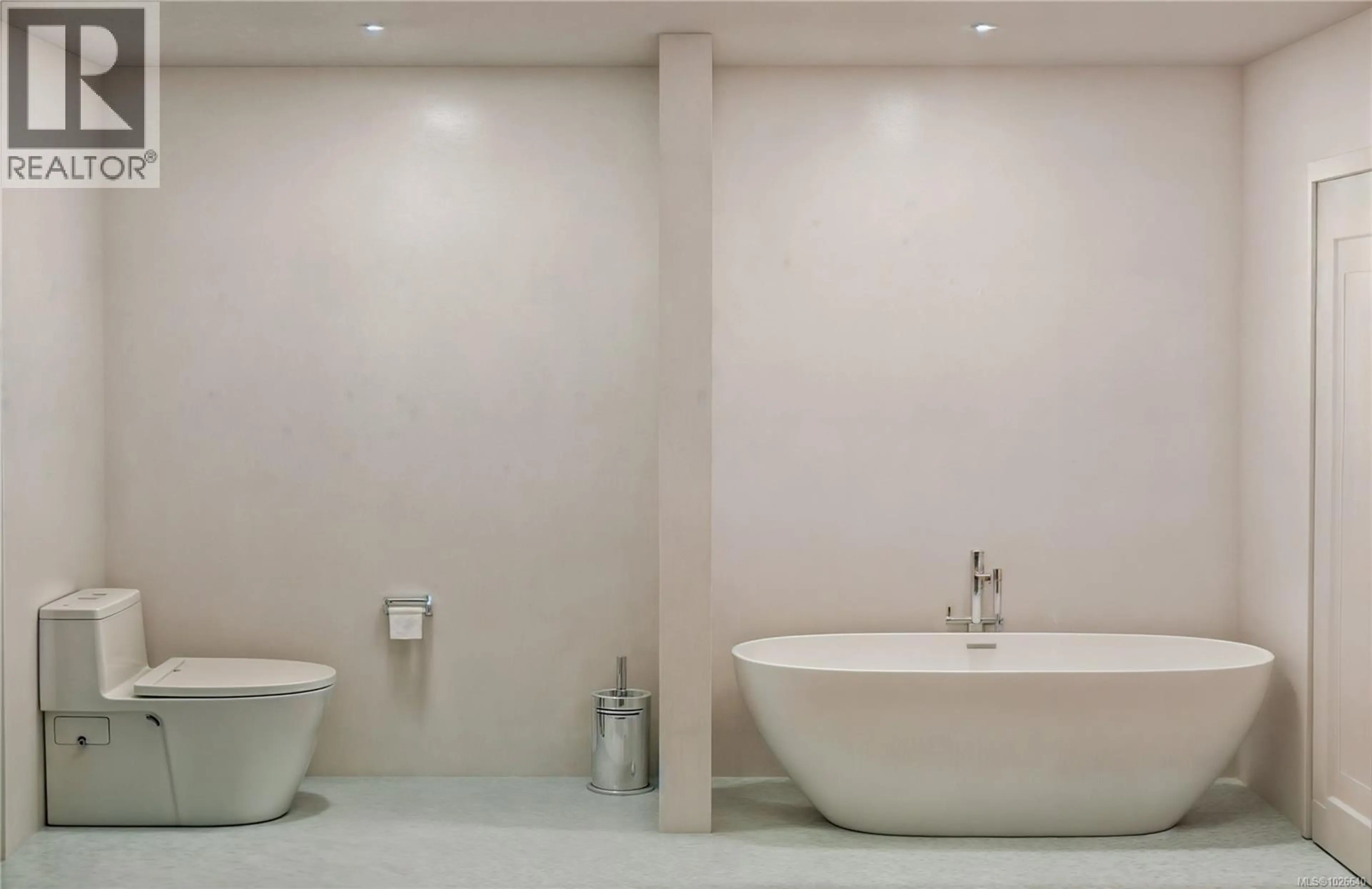 Property at #203 7815 WALLACE DR, Central Saanich, BC