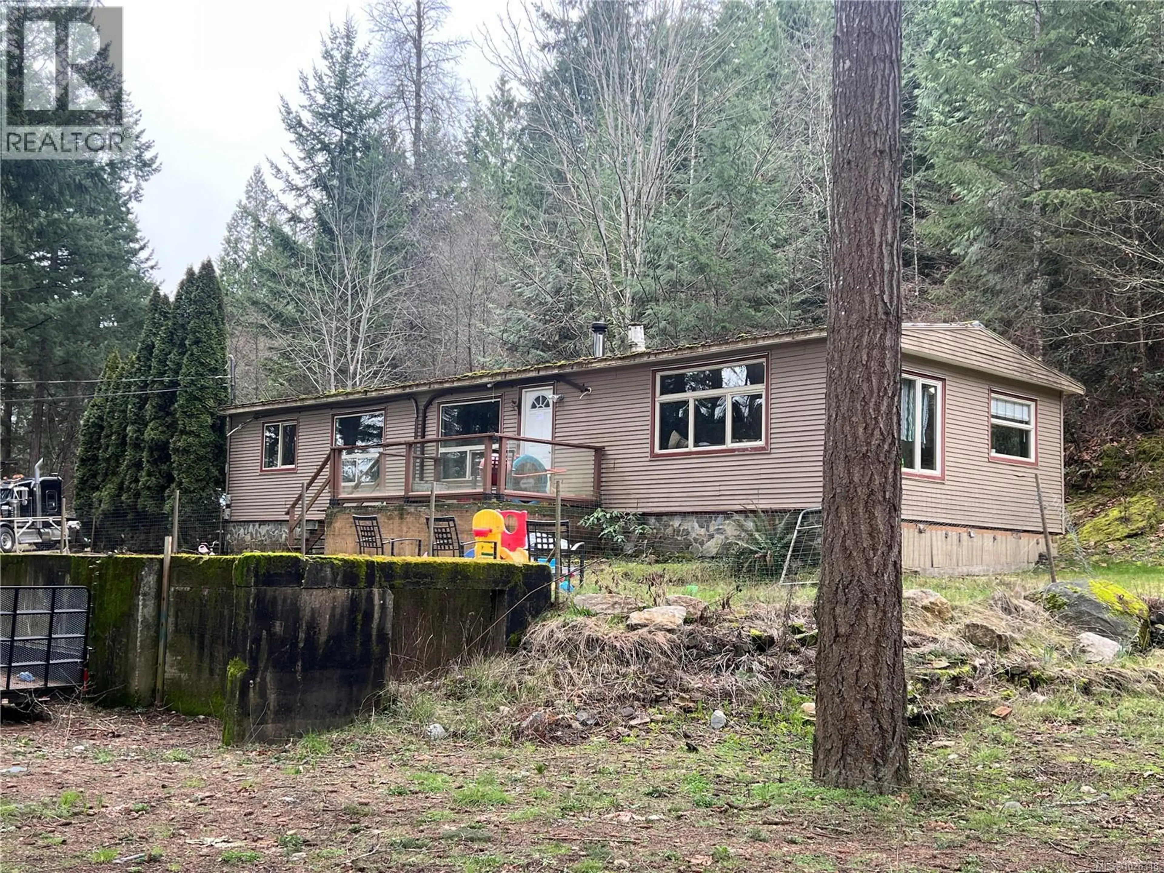 Property at 997 CEDAR RD, Nanaimo, BC