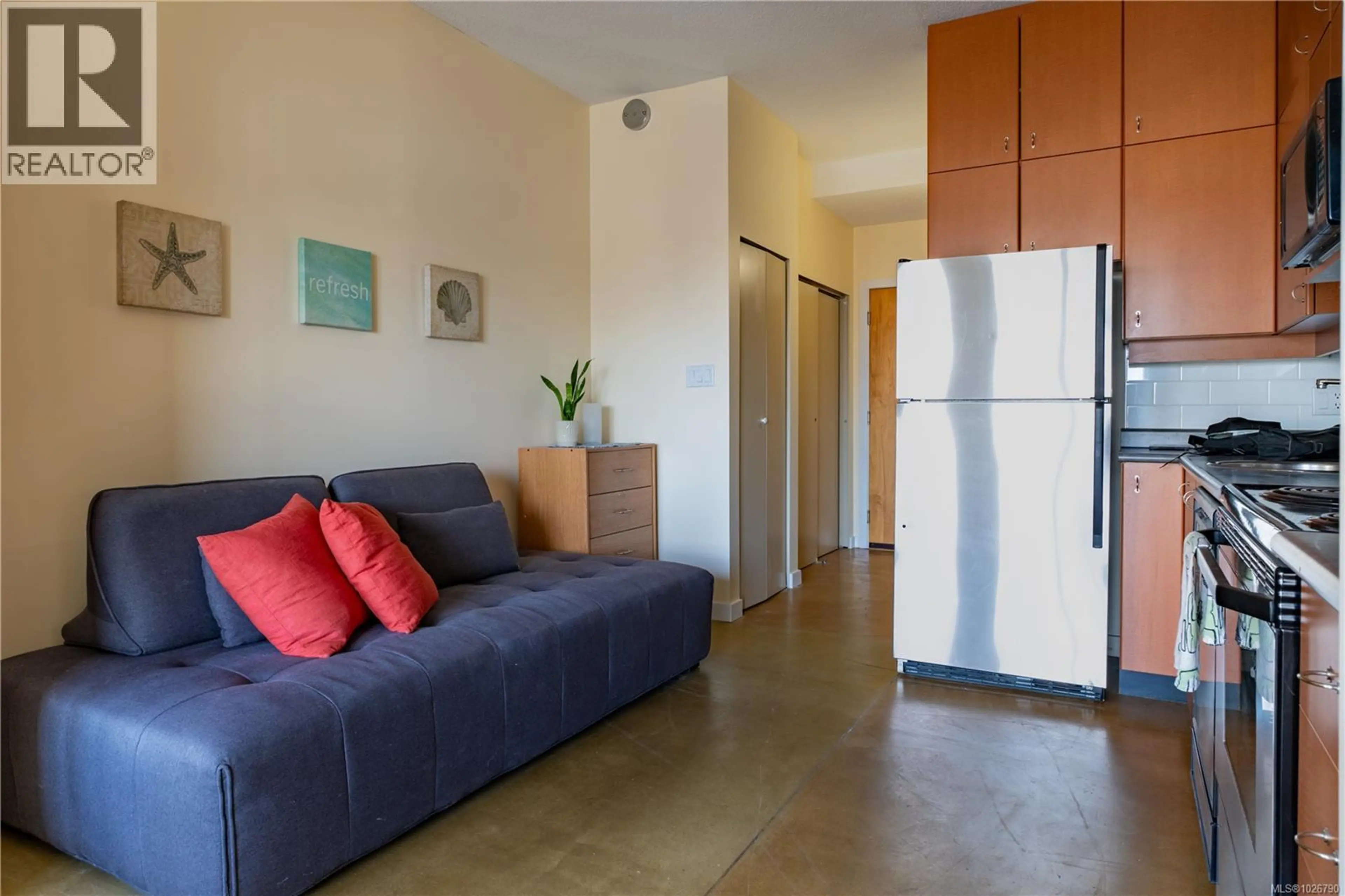 Property at #419 409 SWIFT ST, Victoria, BC