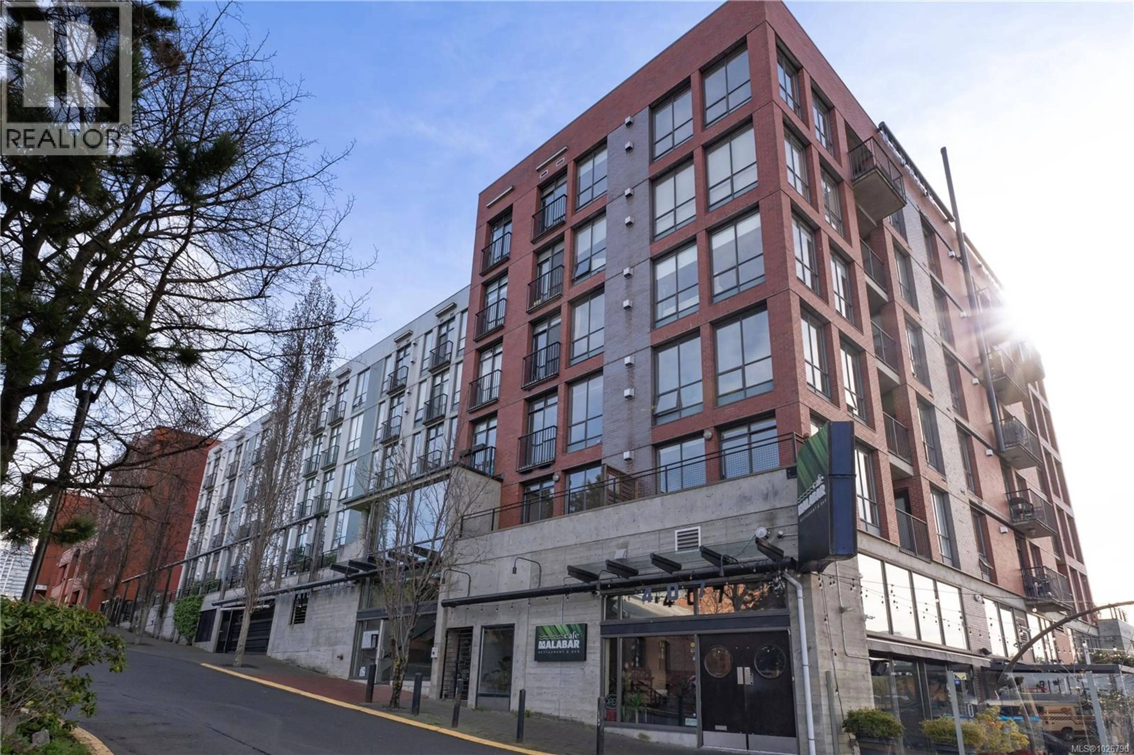 Property at #419 409 SWIFT ST, Victoria, BC