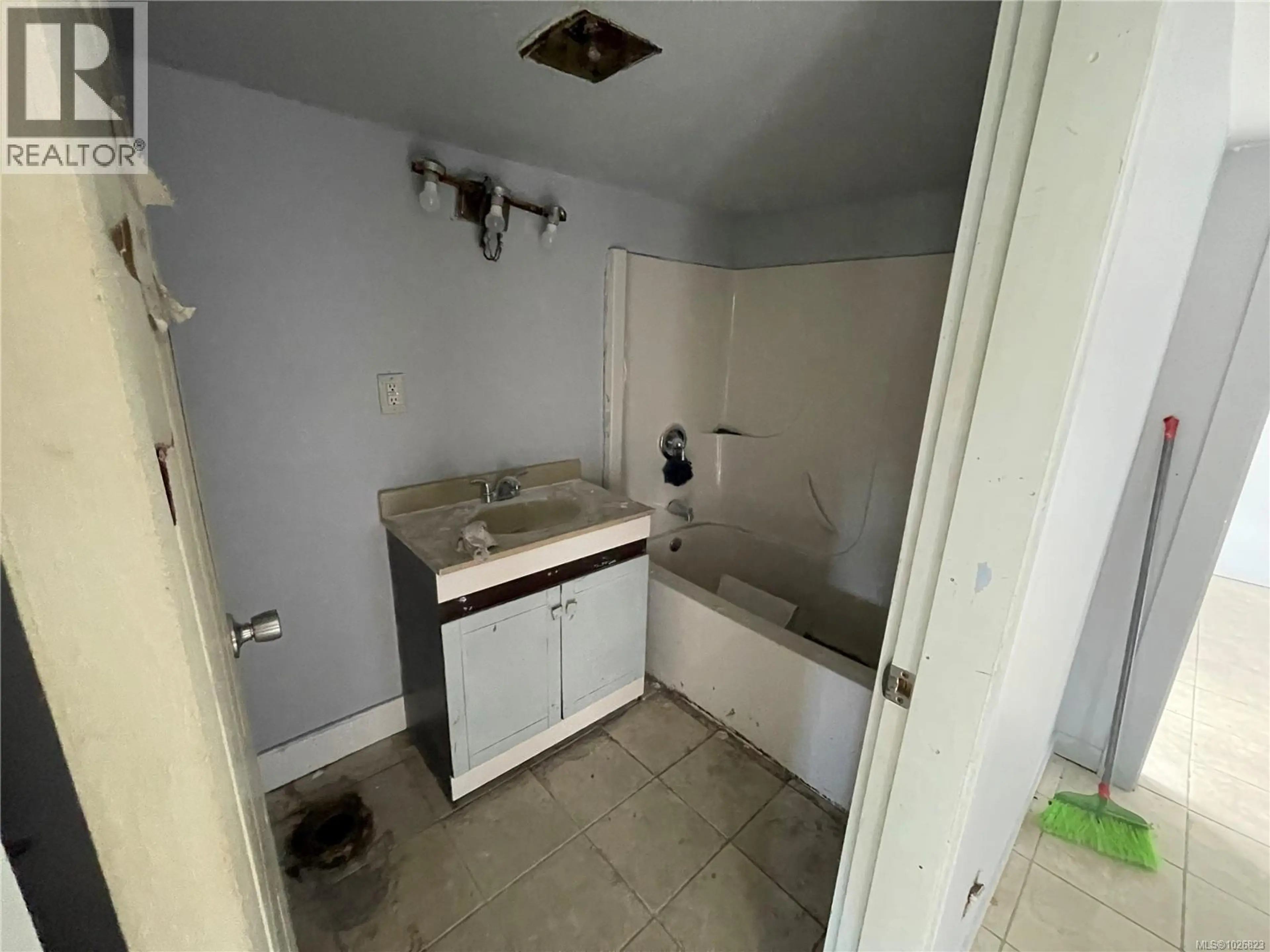 Property at 3623 4TH AVE, Port Alberni, BC