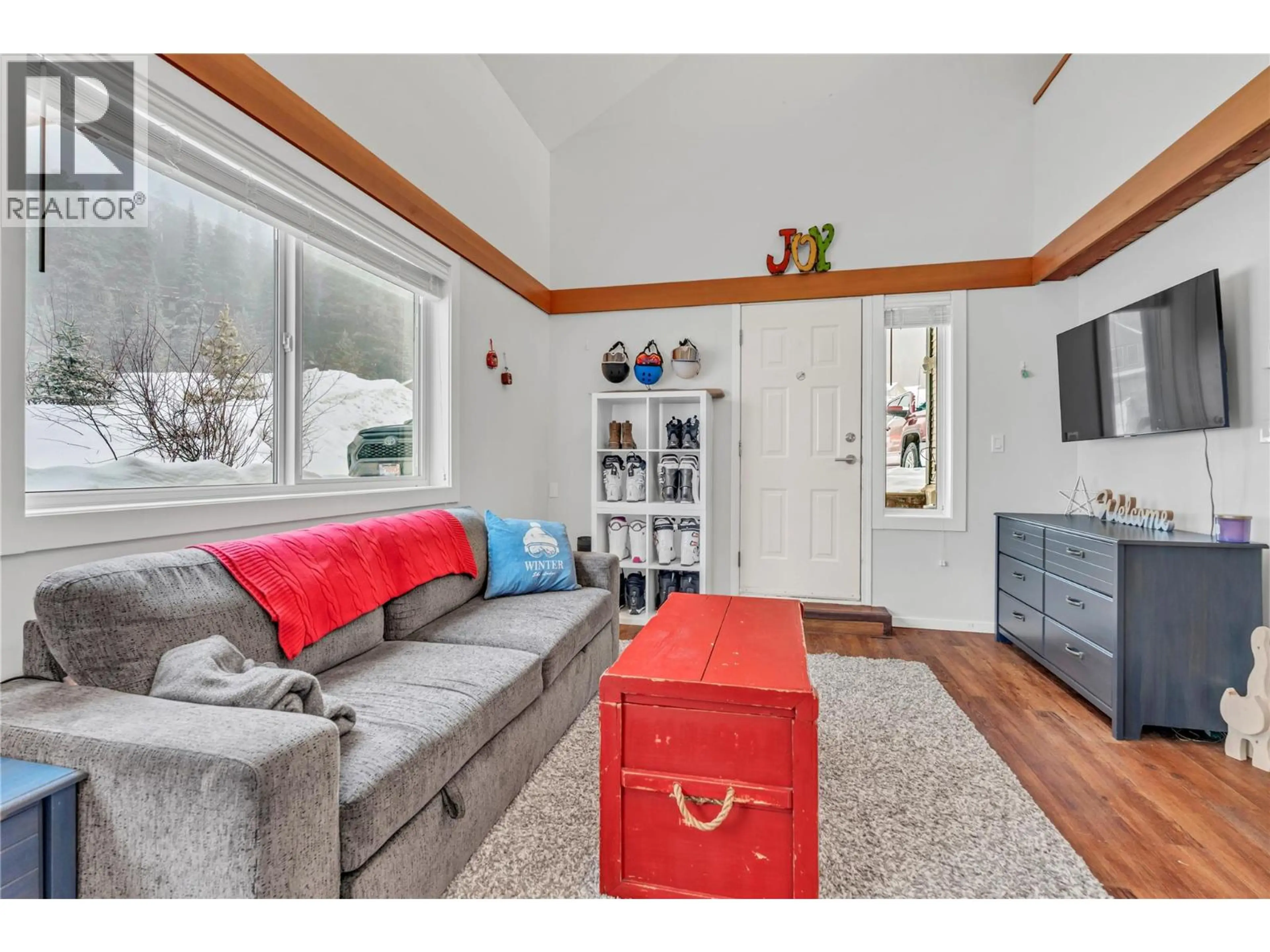 Property at #101 156 CLEARVIEW CRESCENT, Apex Mountain, BC