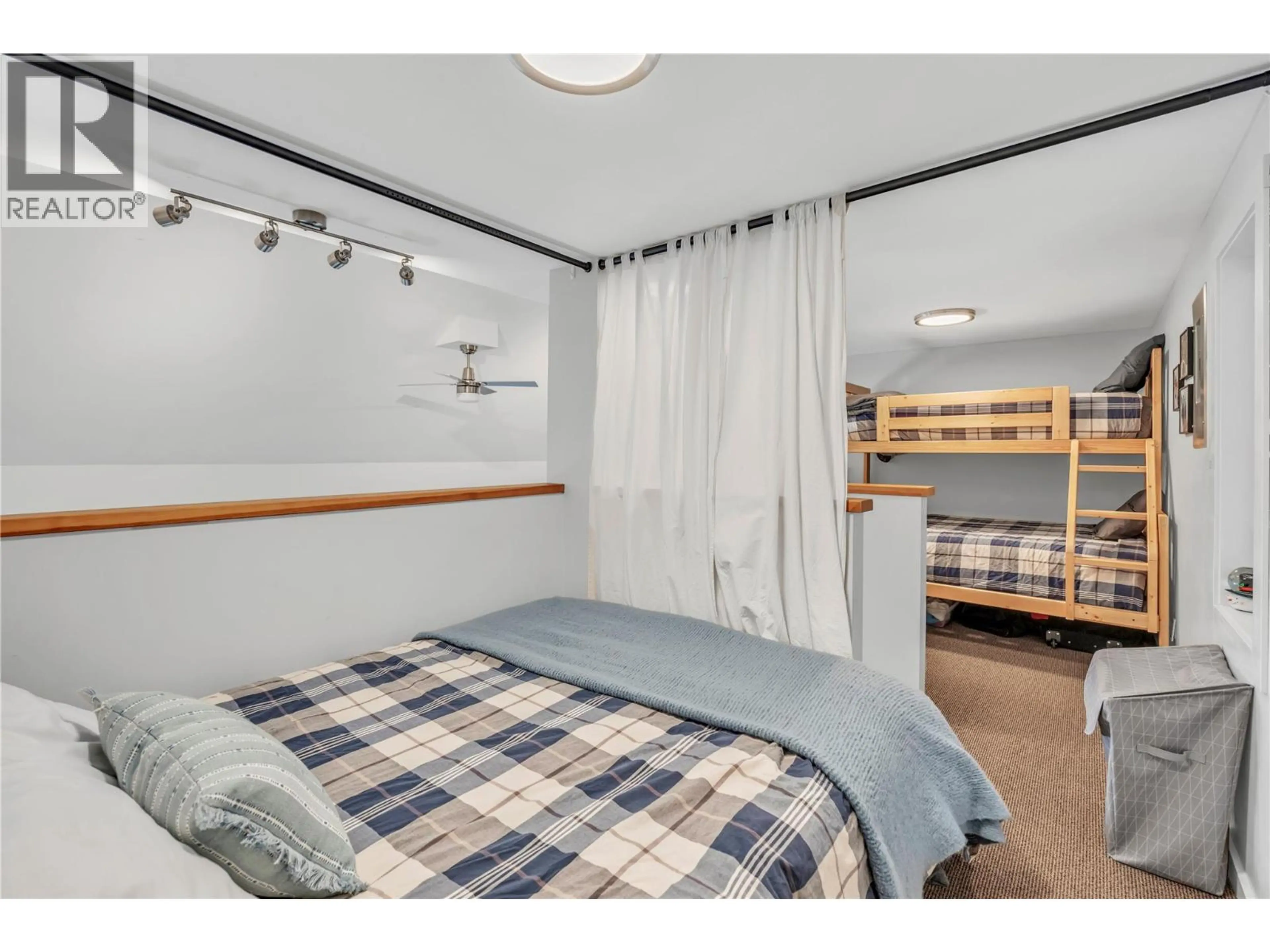 Property at #101 156 CLEARVIEW CRESCENT, Apex Mountain, BC