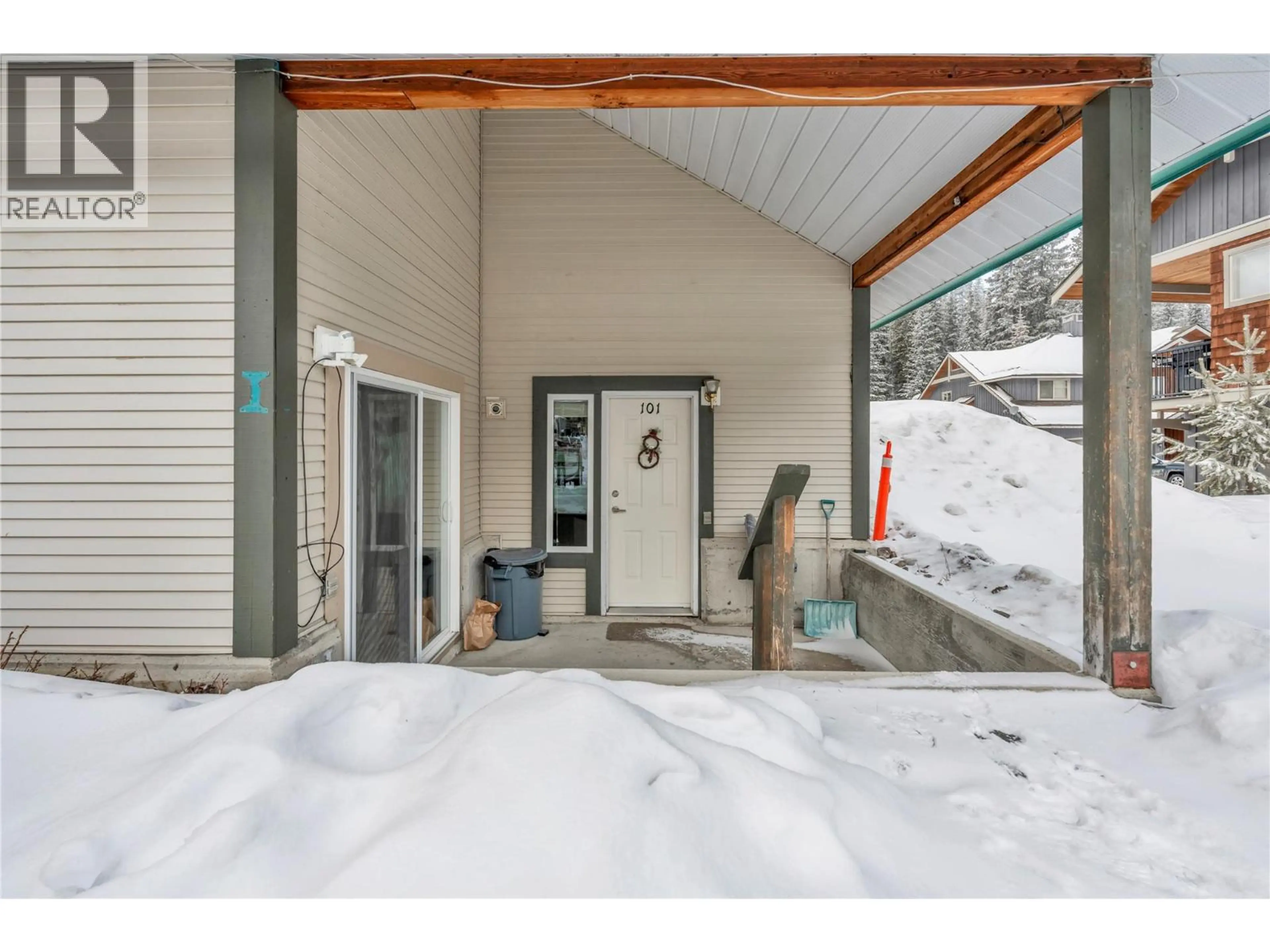 Property at #101 156 CLEARVIEW CRESCENT, Apex Mountain, BC