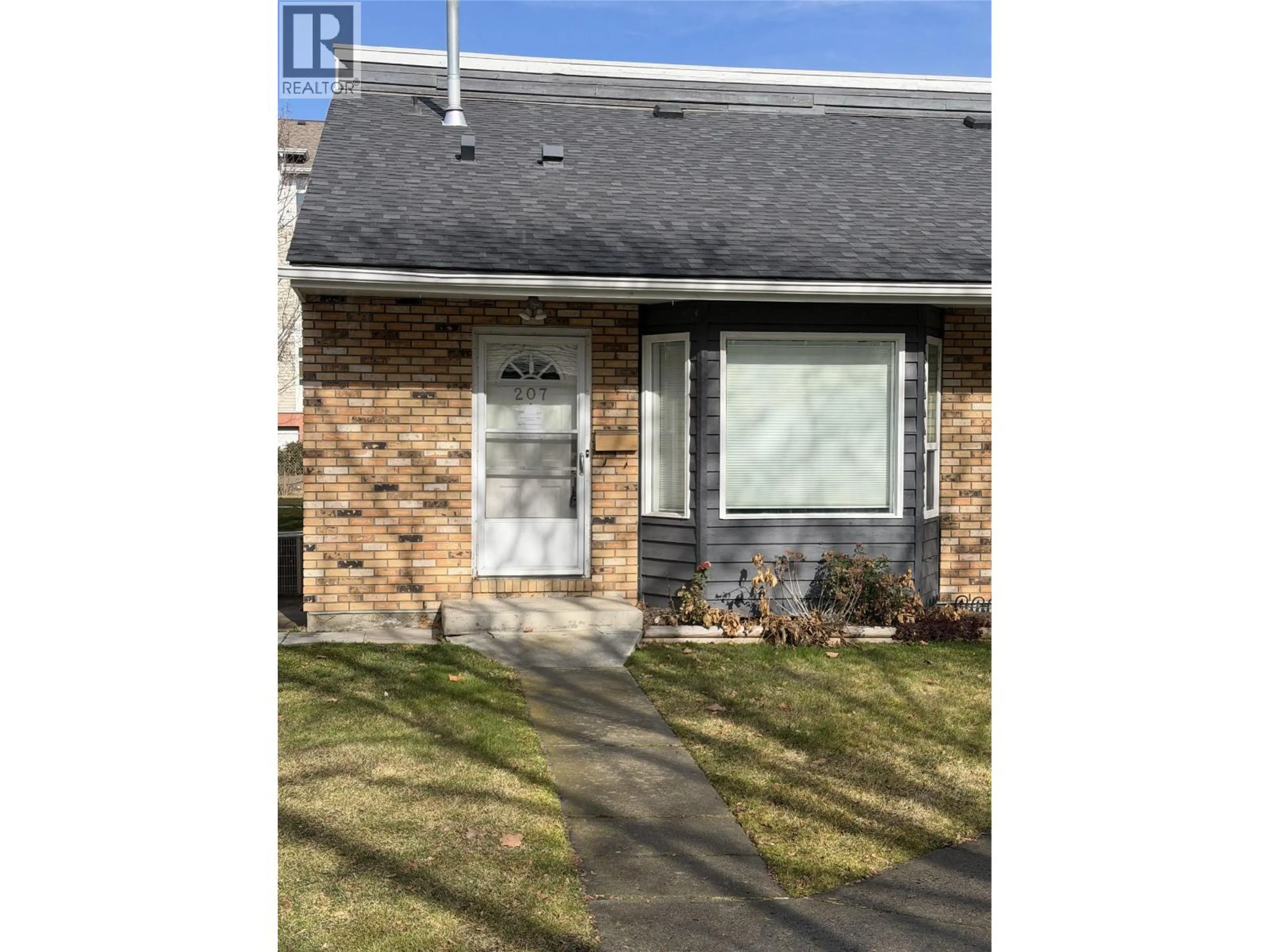 Property at #207 3155 GORDON DRIVE, Kelowna, BC