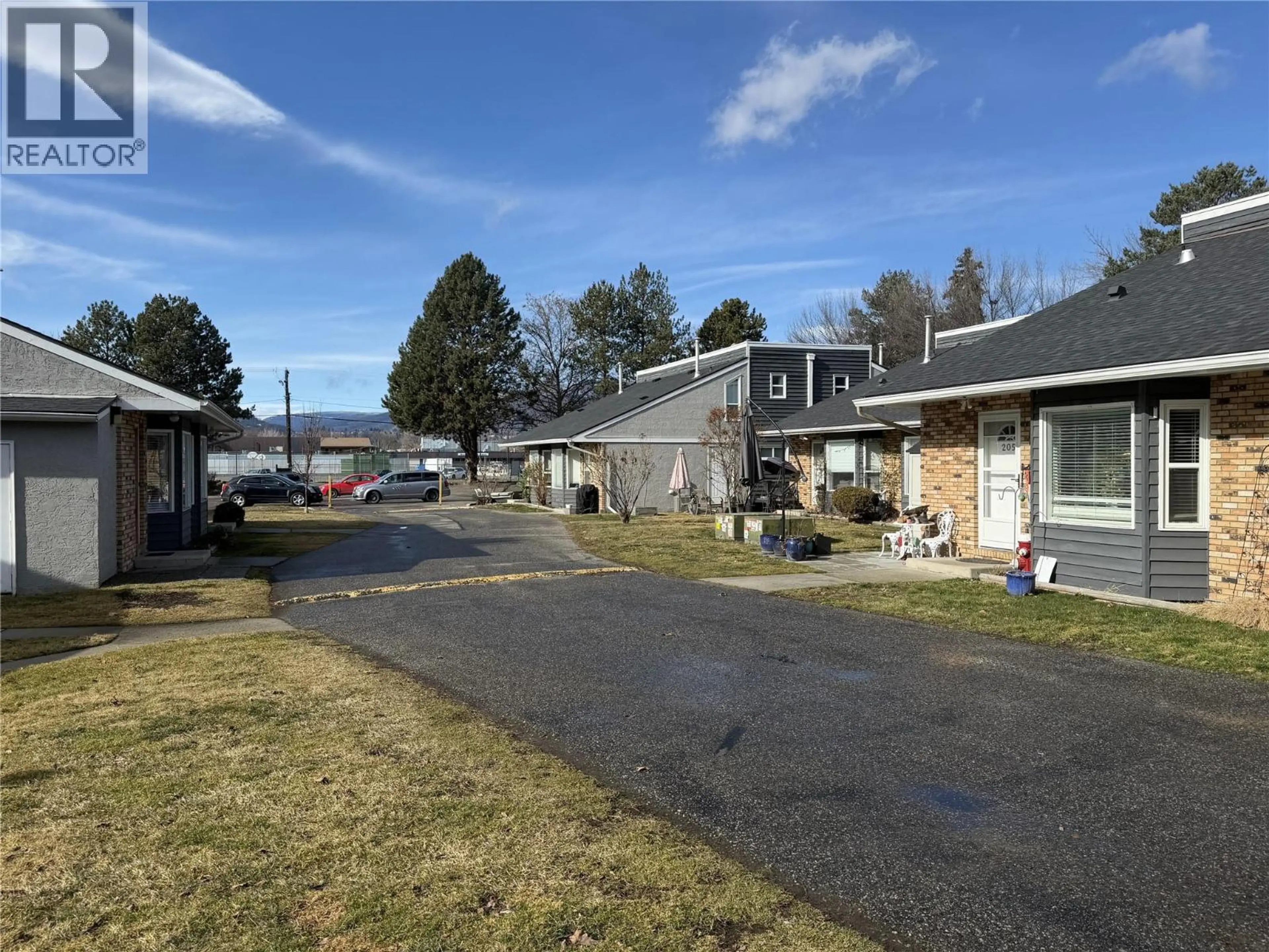 Property at #207 3155 GORDON DRIVE, Kelowna, BC