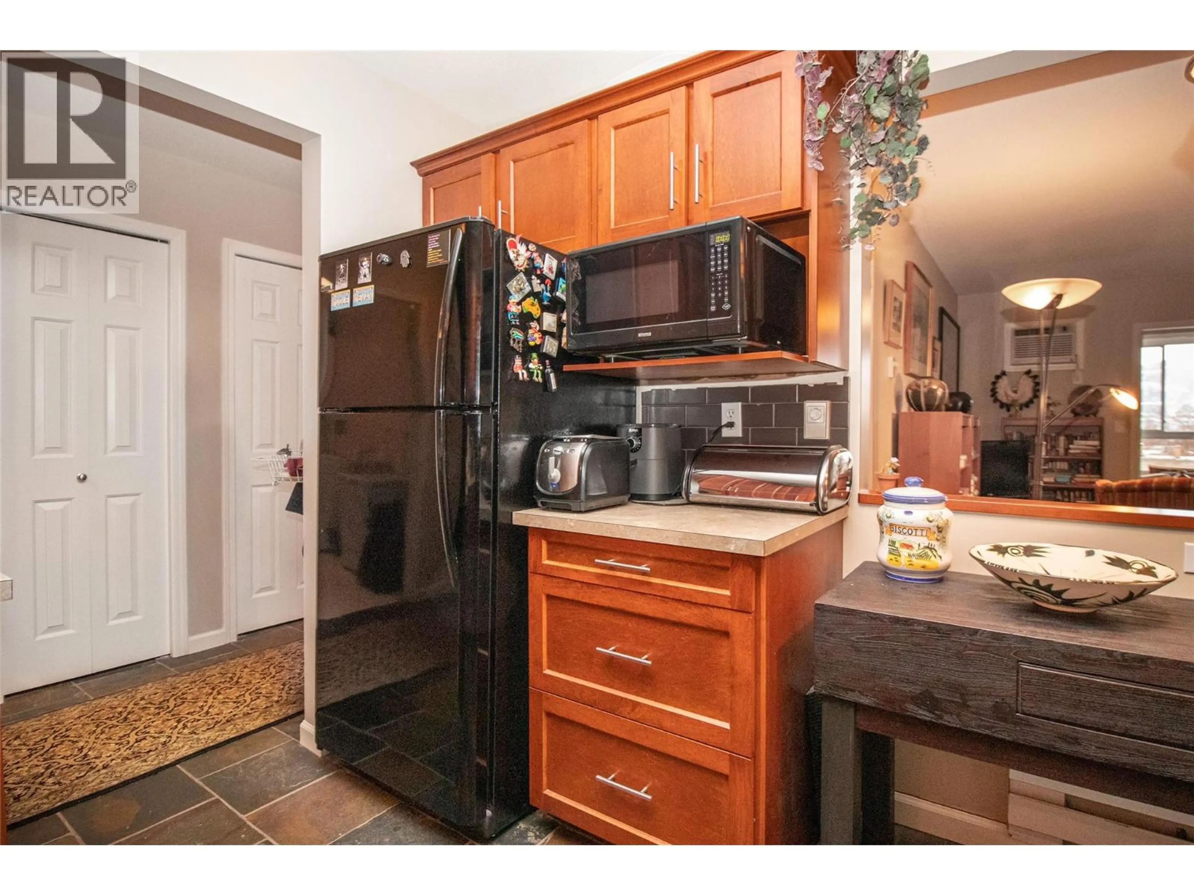 Property at #307 945 LAWRENCE AVENUE, Kelowna, BC