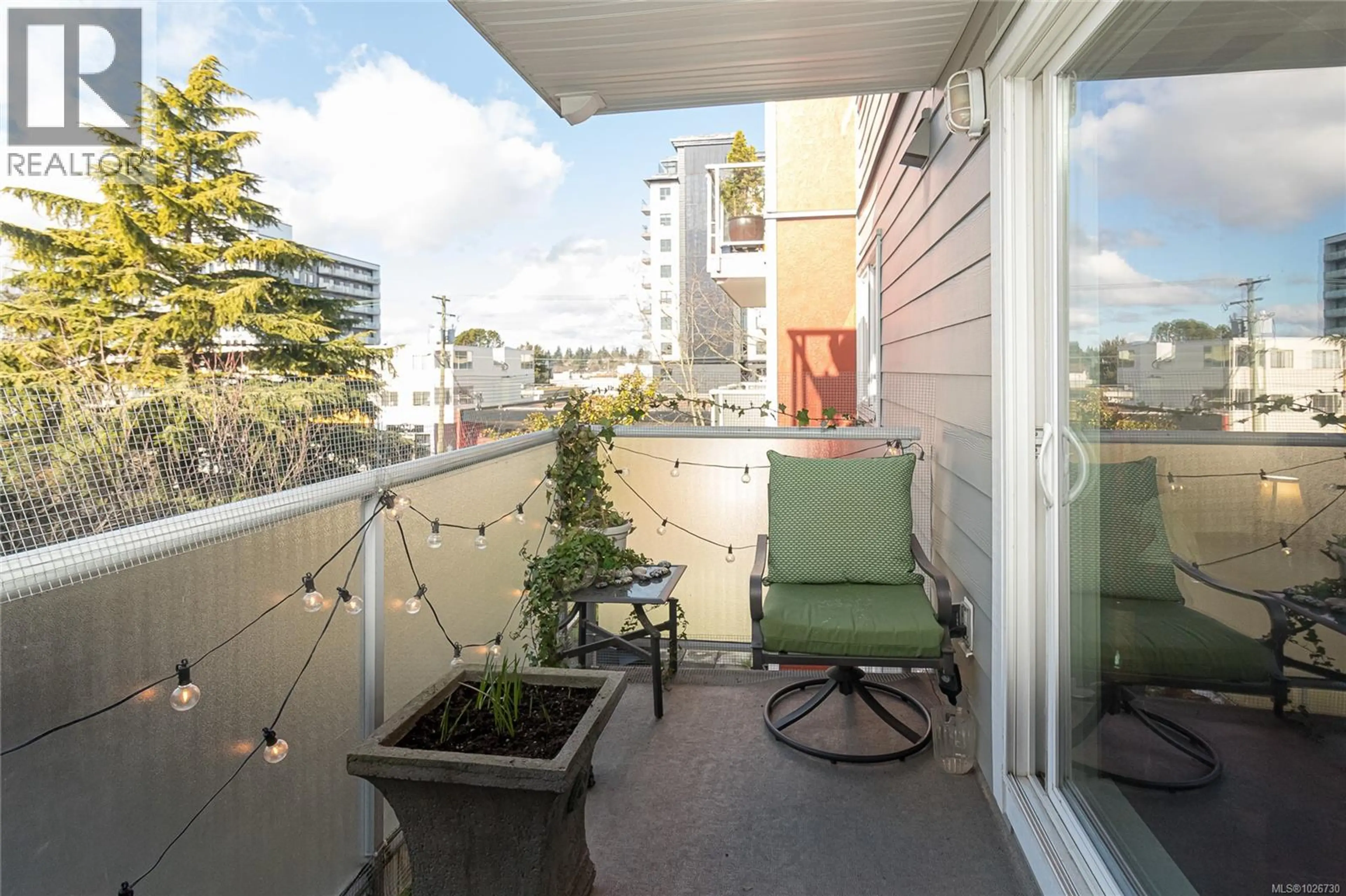 Property at #312 1315 ESQUIMALT RD, Esquimalt, BC