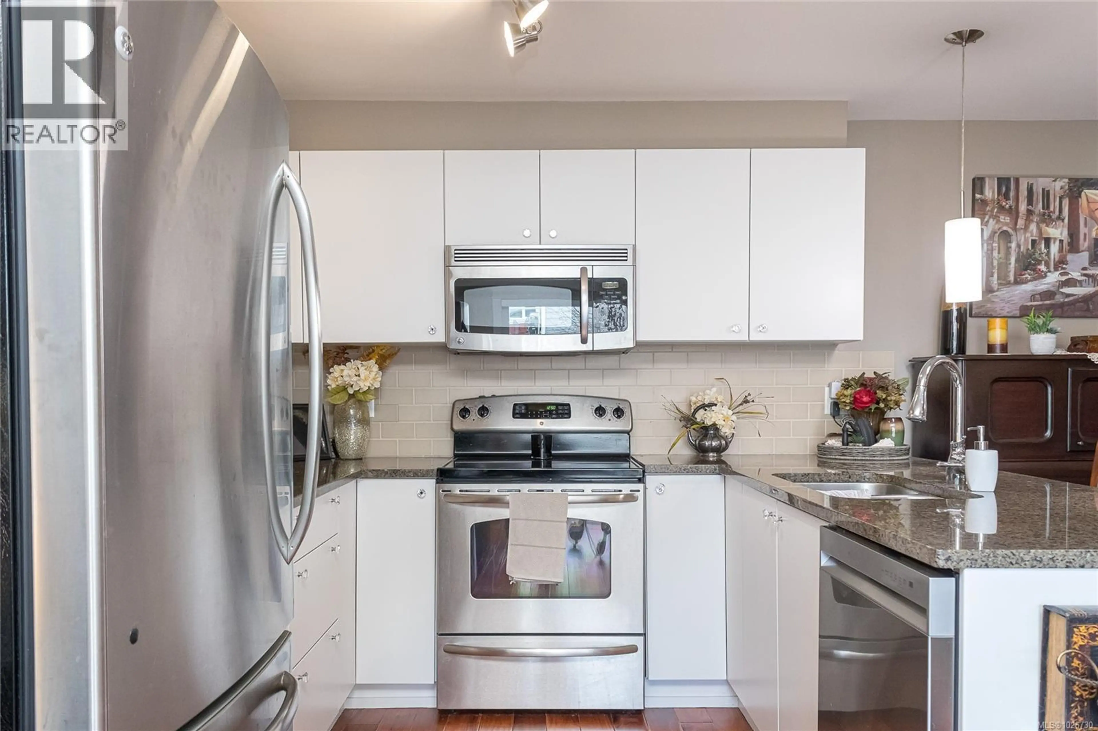 Property at #312 1315 ESQUIMALT RD, Esquimalt, BC