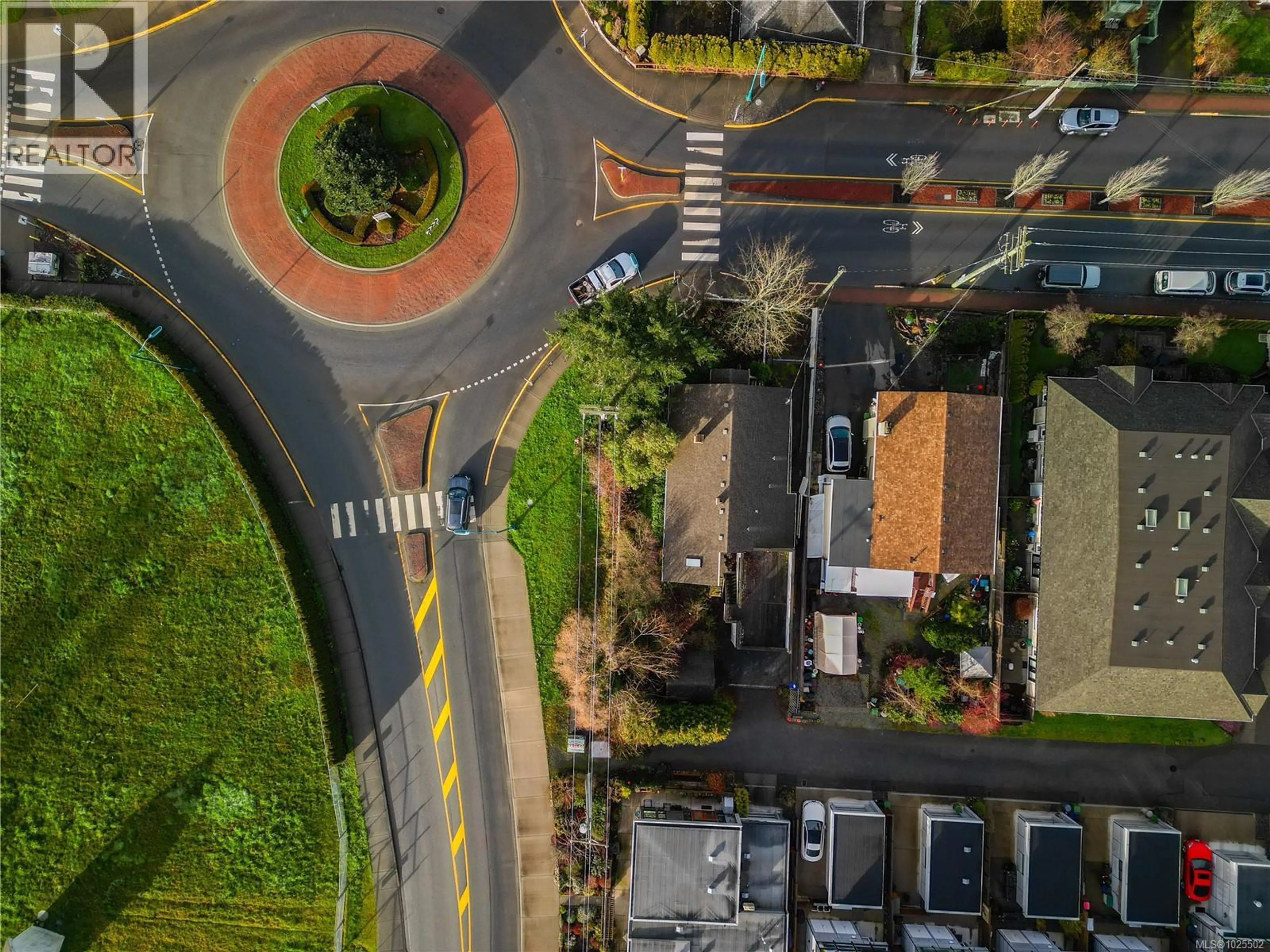 Property at 9601 FIFTH ST, Sidney, BC