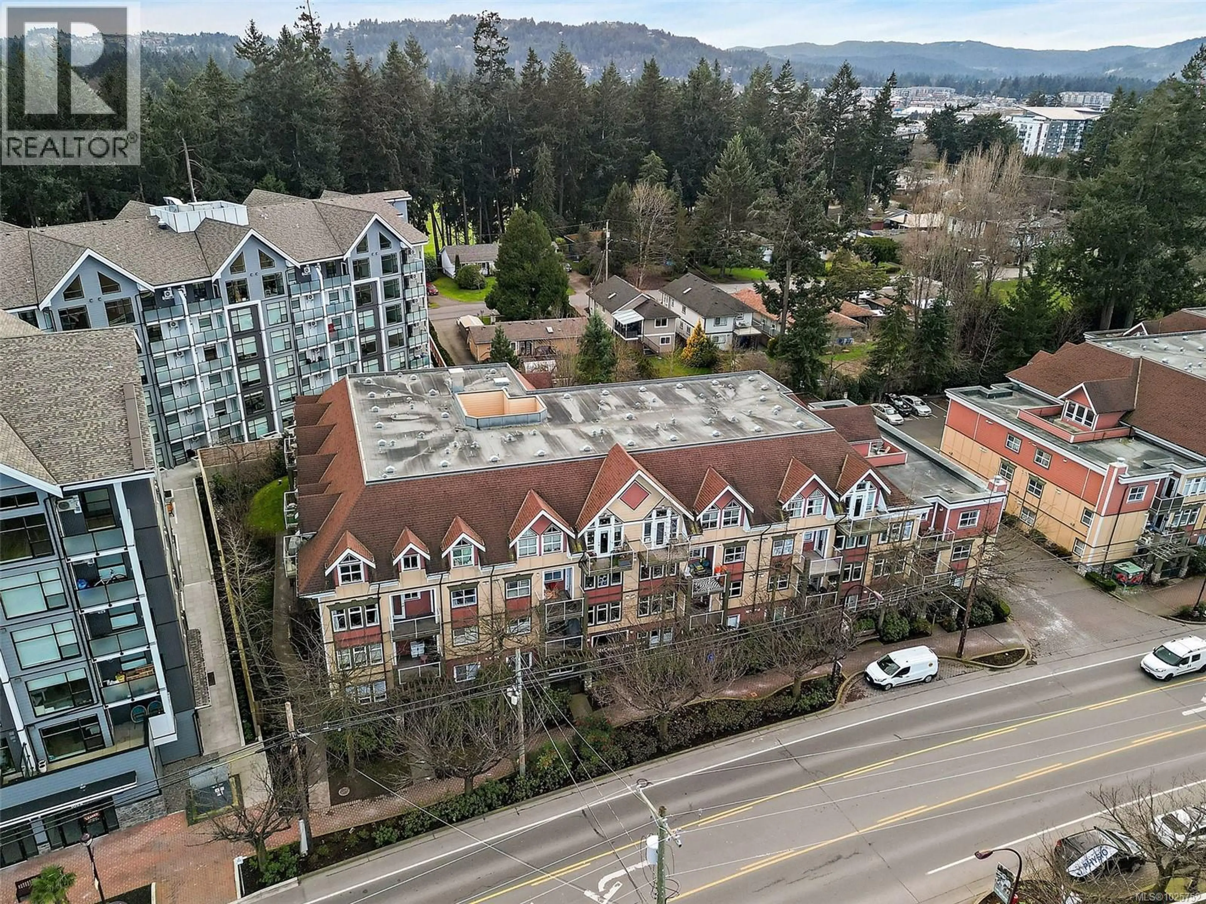 Property at #306 655 GOLDSTREAM AVE, Langford, BC