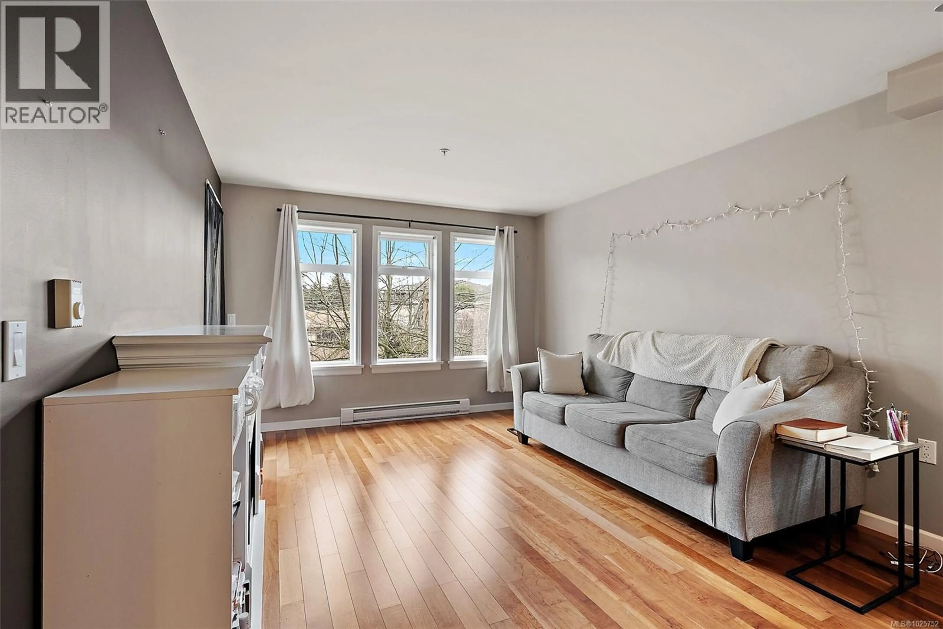 Property at #306 655 GOLDSTREAM AVE, Langford, BC