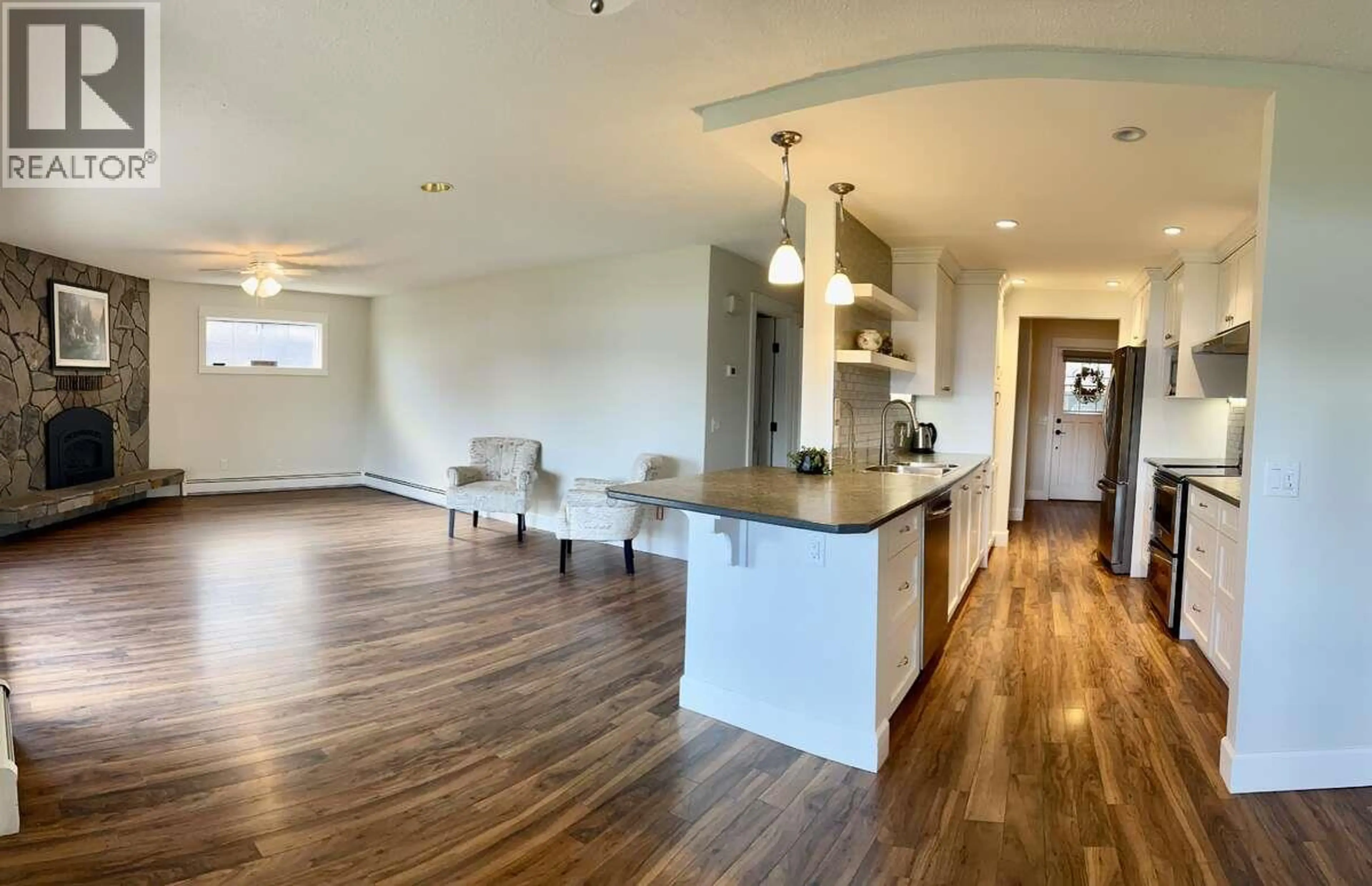 Property at #106 4340 BEACH AVENUE, Peachland, BC