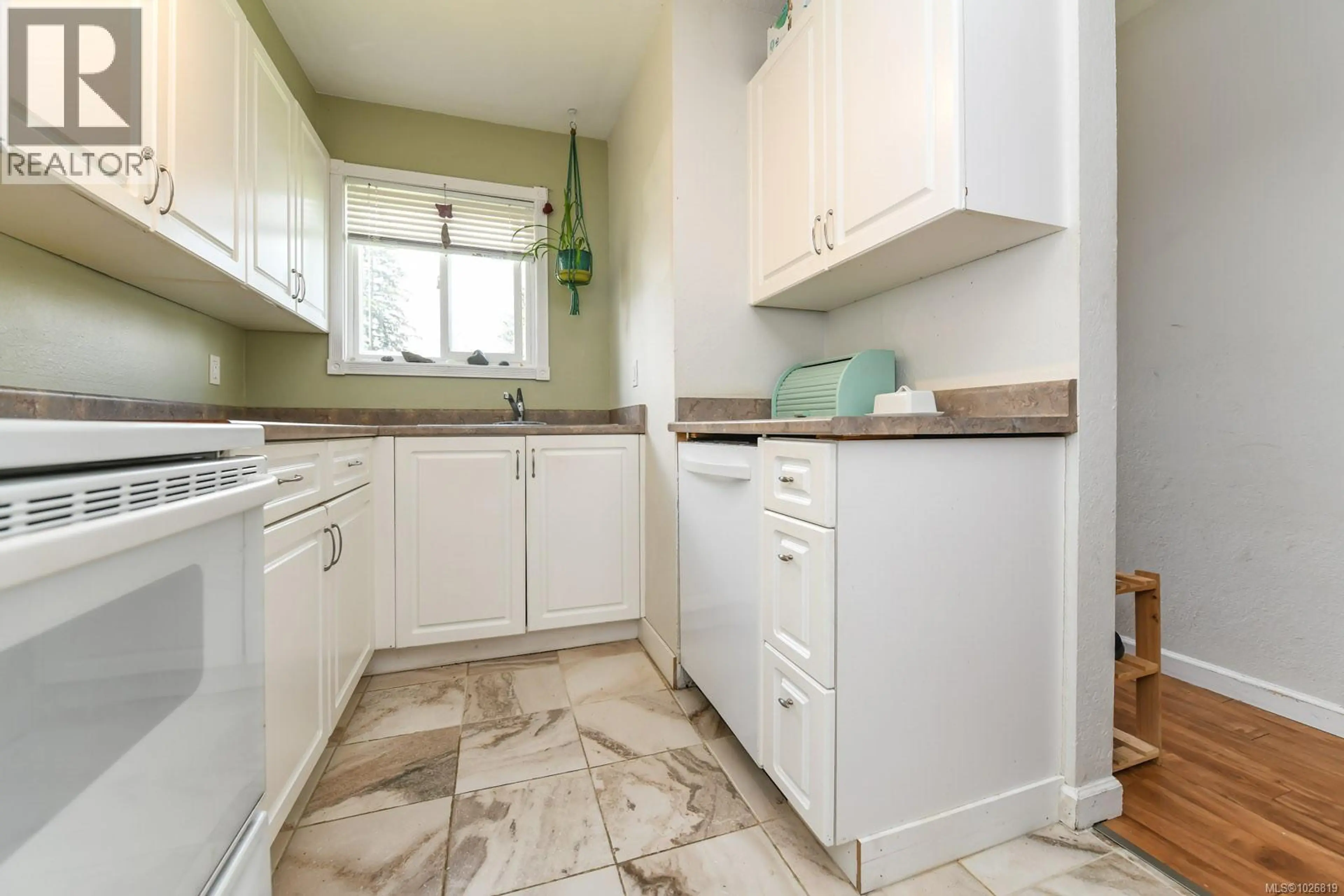 Property at #2 1720 13TH ST, Courtenay, BC