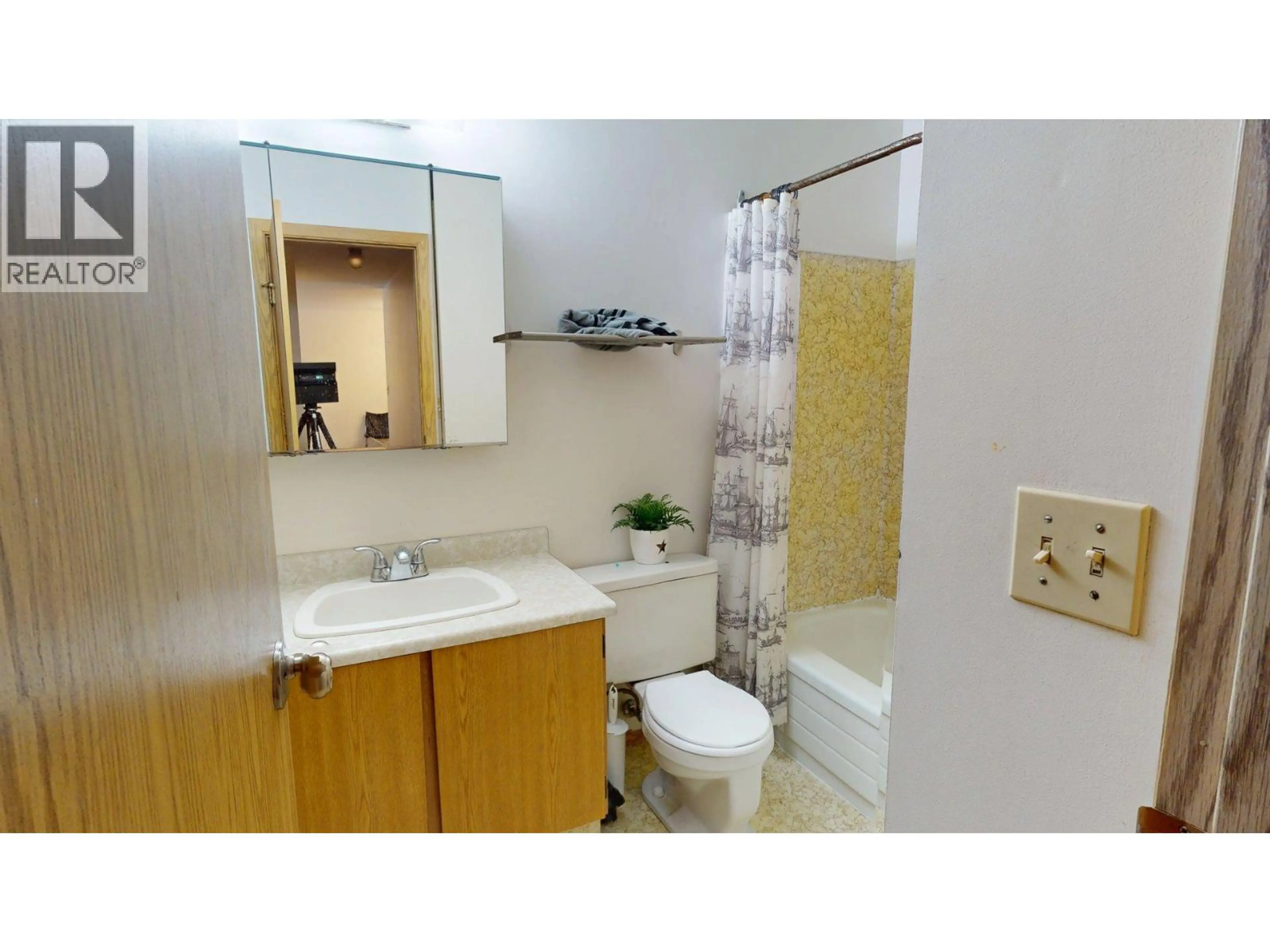 Property at #105 10 CARIBOO DRIVE, Elkford, BC