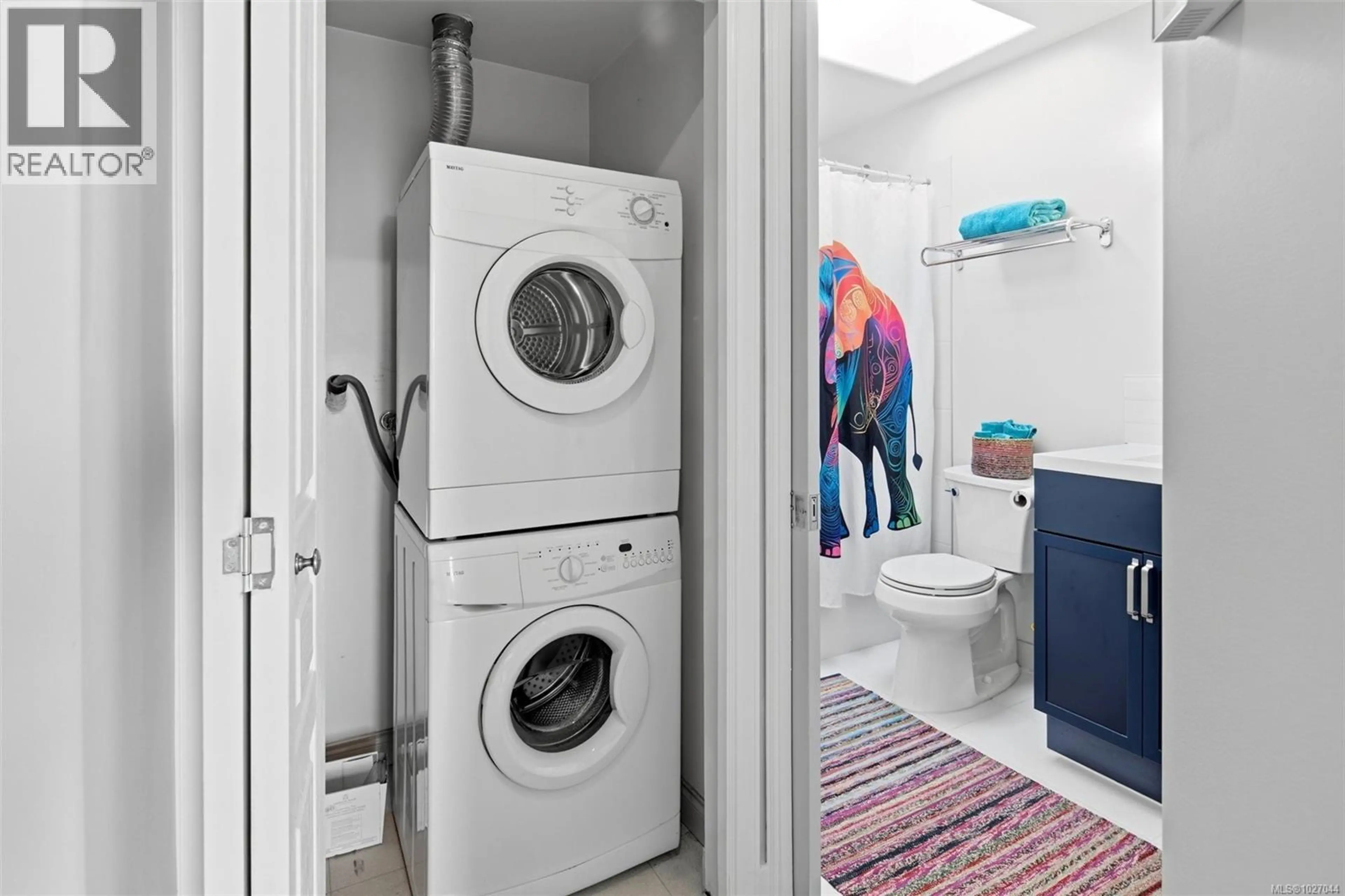 Property at #403 1580 CHRISTMAS AVE, Saanich, BC