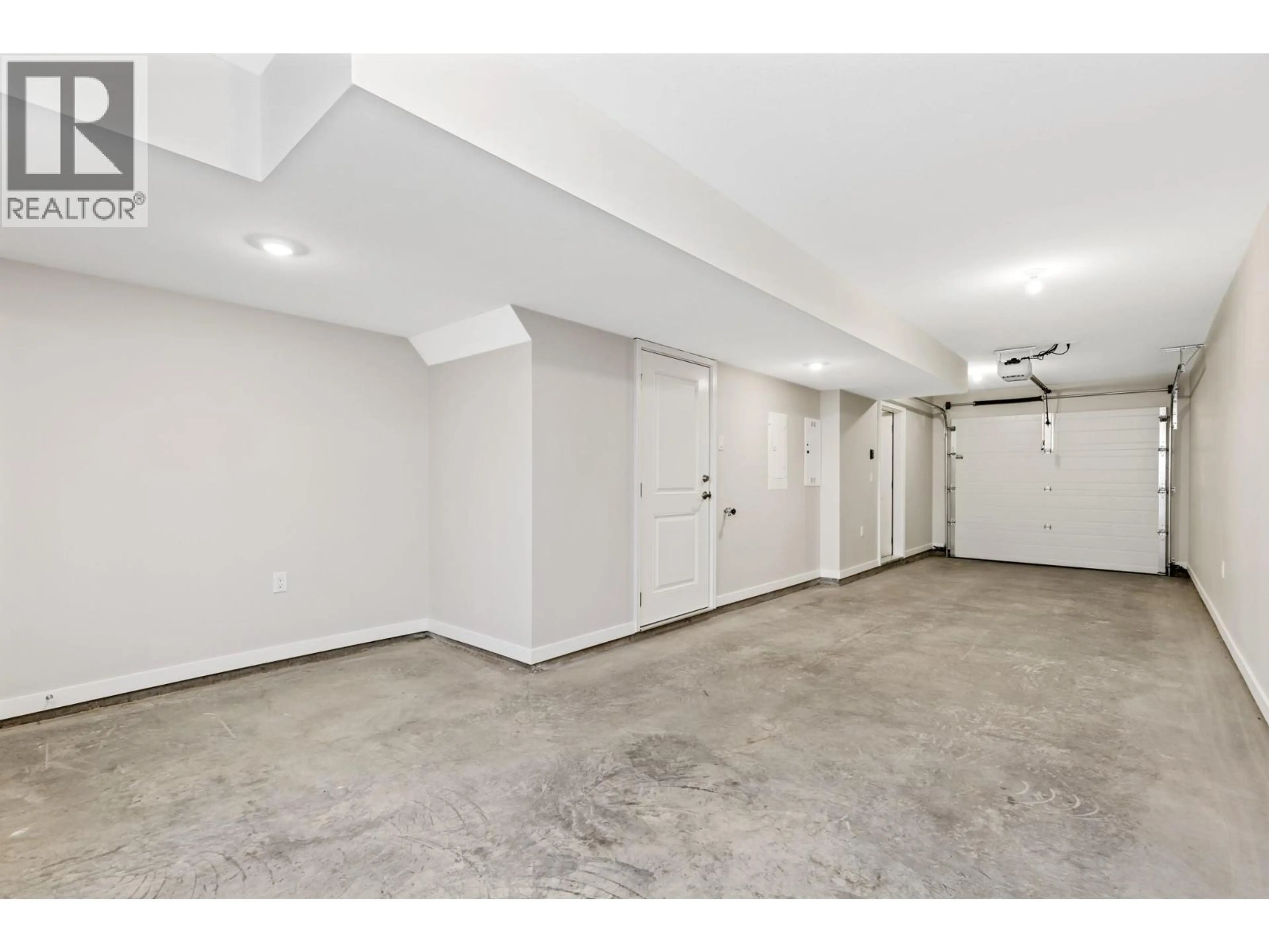 Property at #1 2081 11 AVENUE NE, Salmon Arm, BC