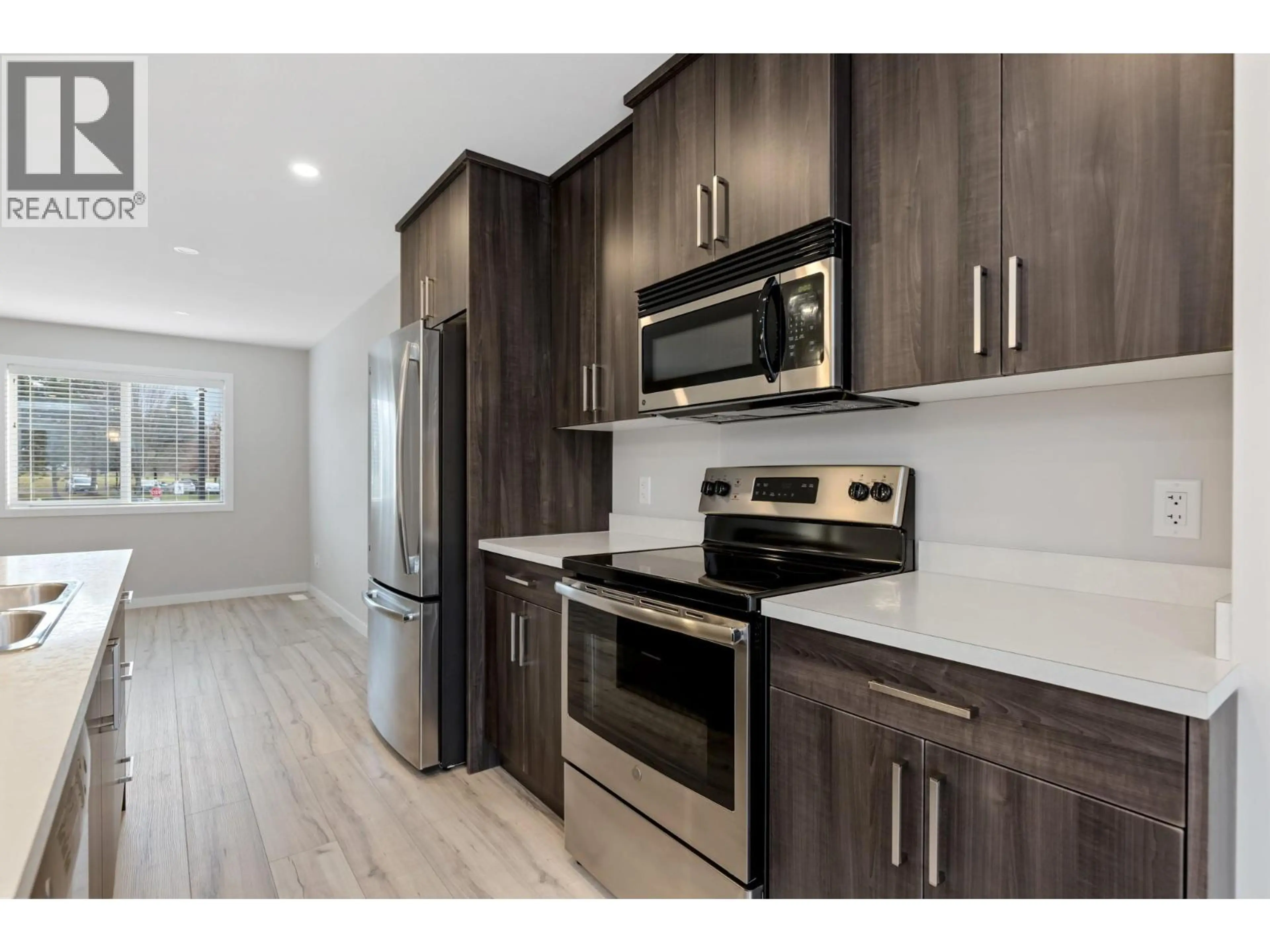 Property at #1 2081 11 AVENUE NE, Salmon Arm, BC