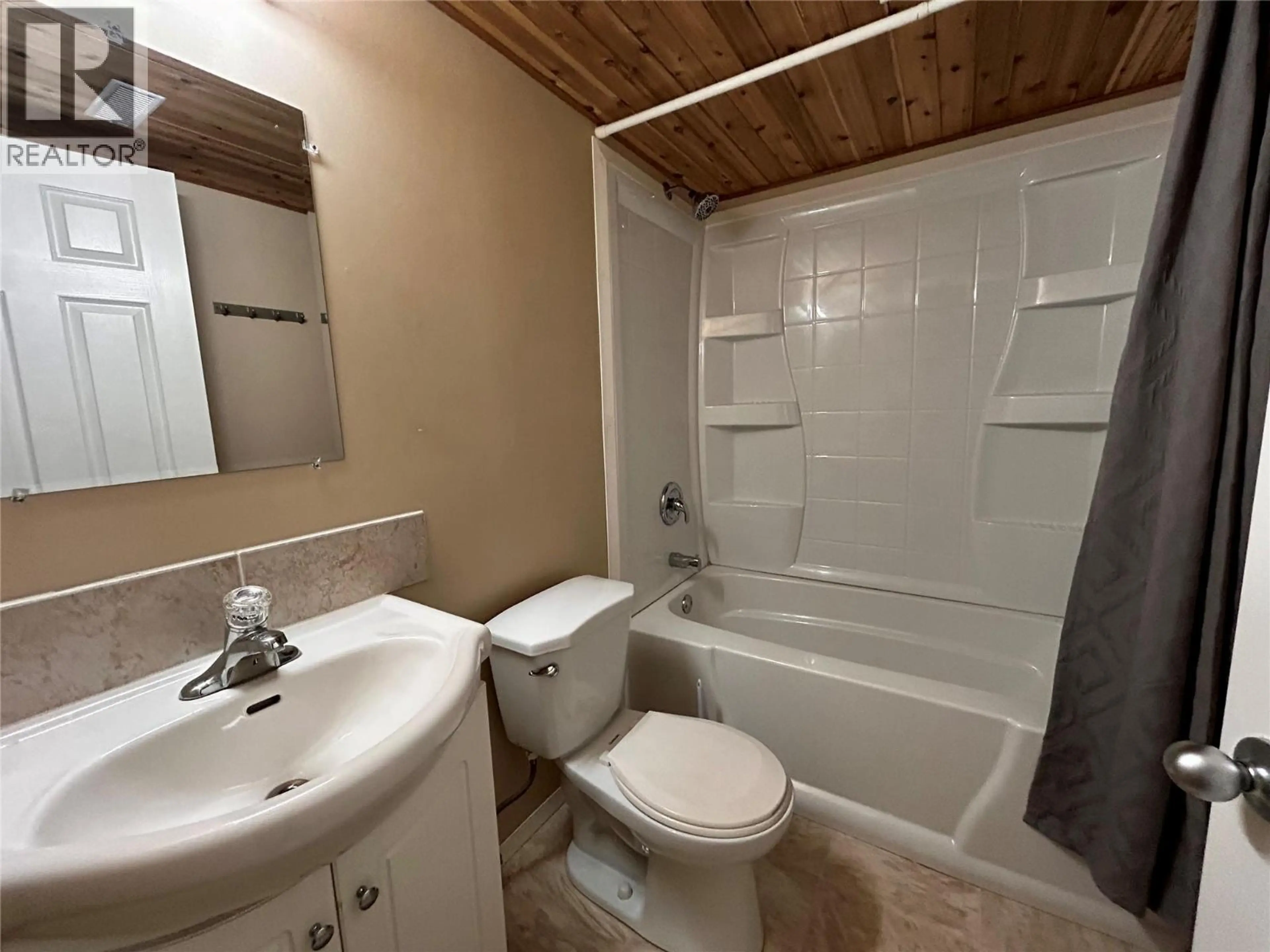 Property at 404 WILLOW DRIVE, Tumbler Ridge, BC