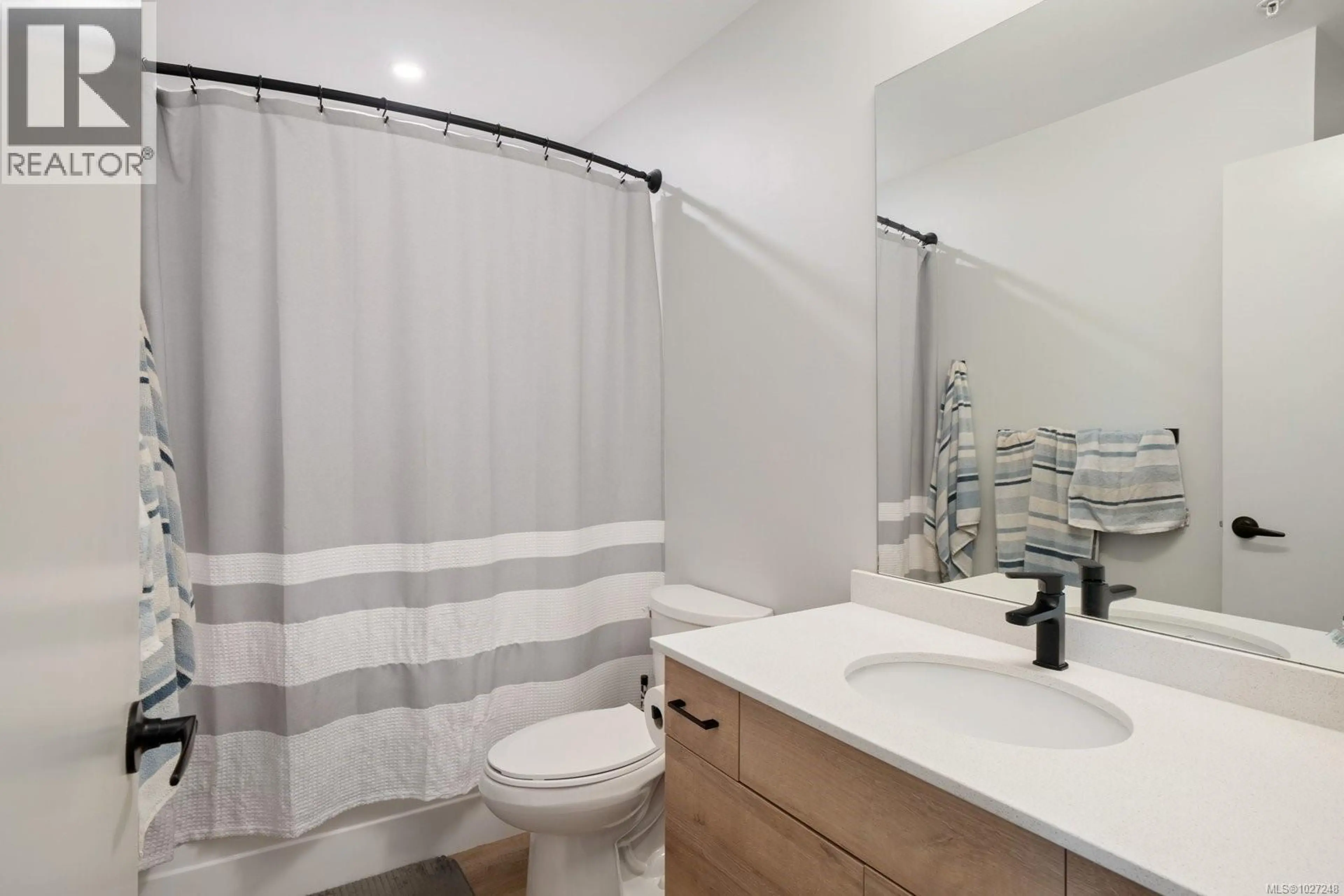 Property at #104 2461 GATEWAY RD, Langford, BC