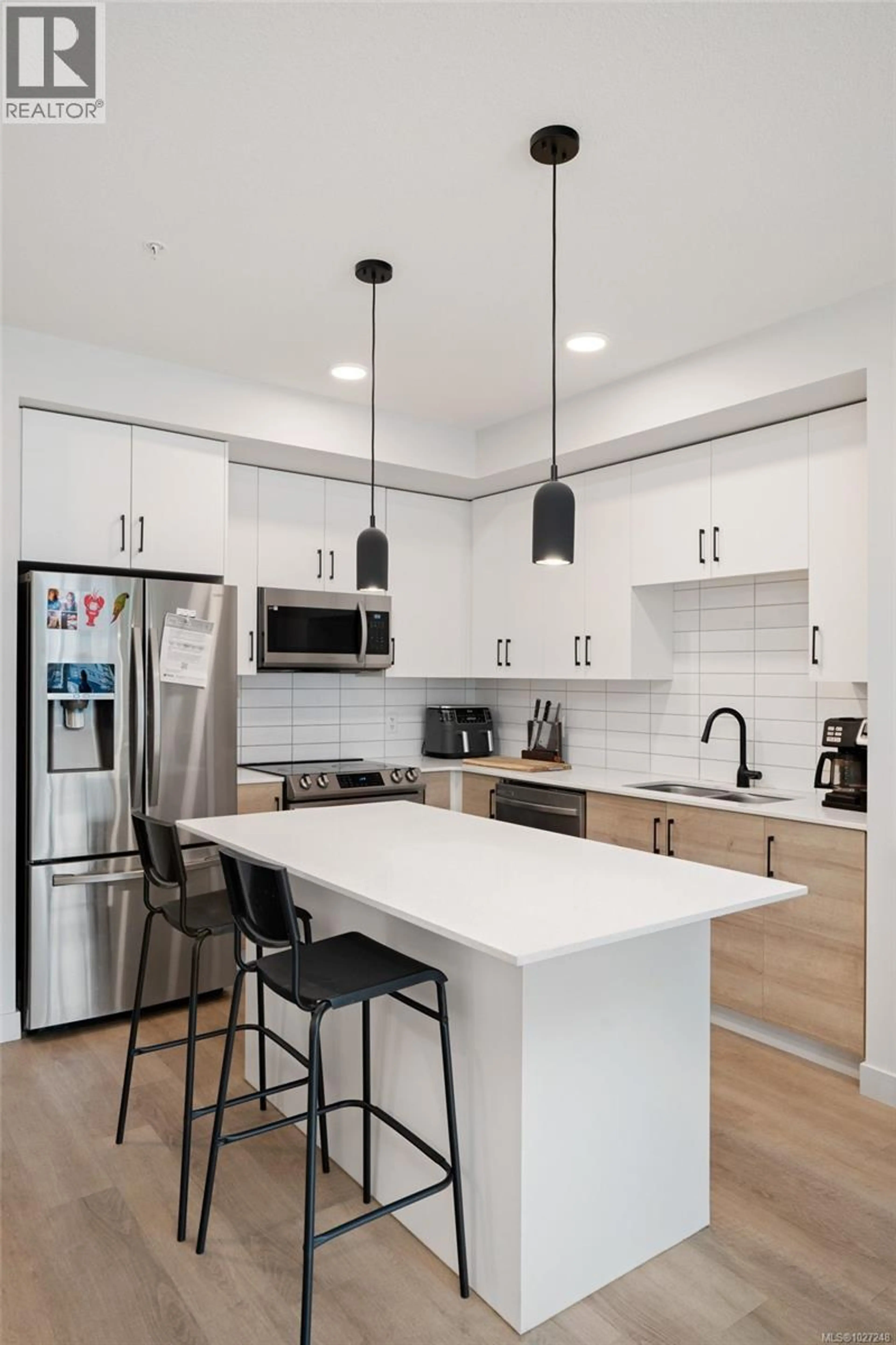 Property at #104 2461 GATEWAY RD, Langford, BC