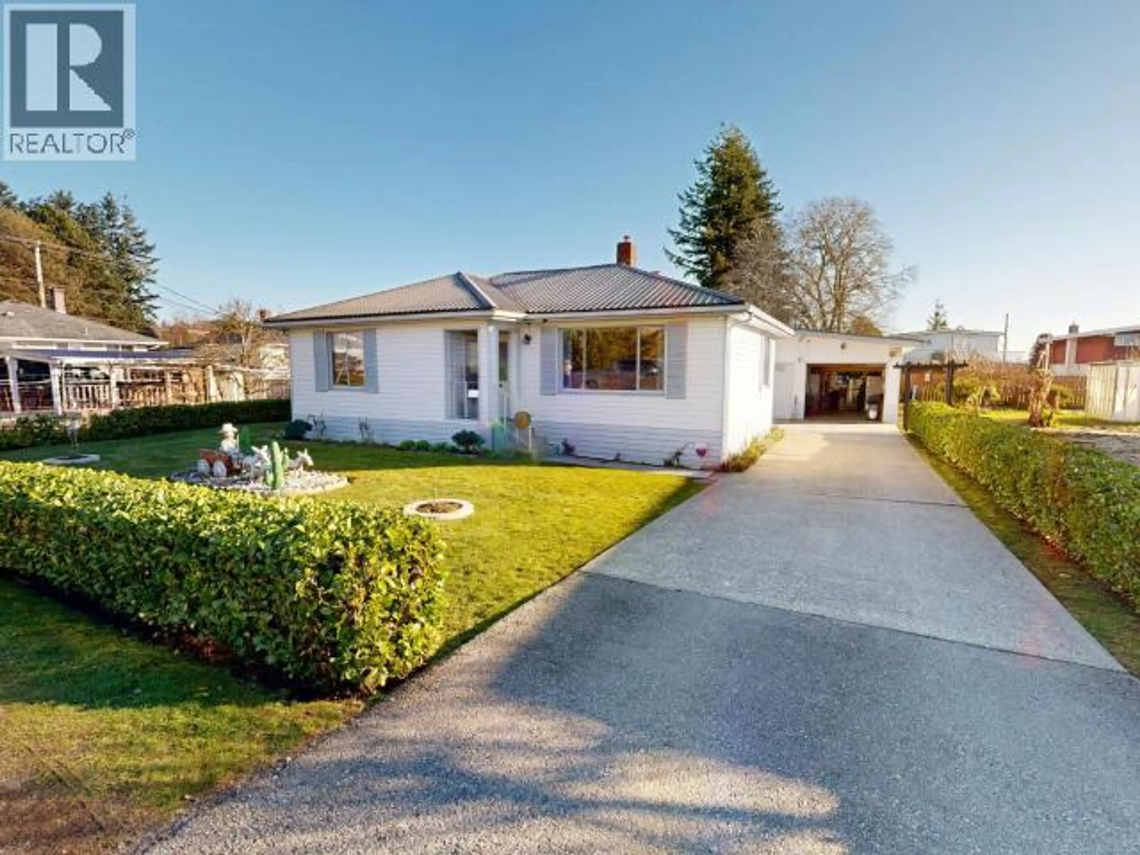 Property at 6978 BUTEDALE STREET, Powell River, BC