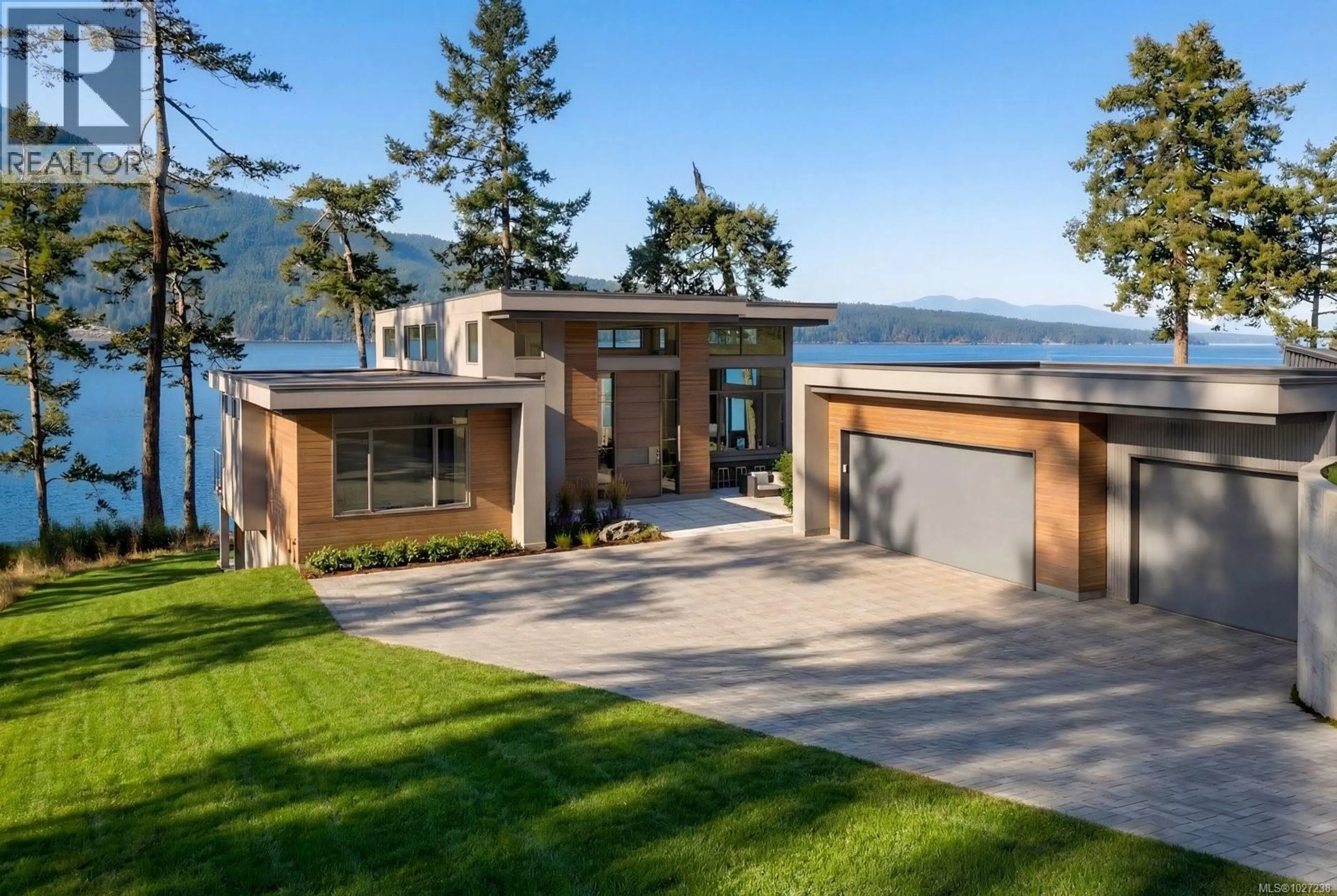 Property at 770 LANDS END RD, North Saanich, BC