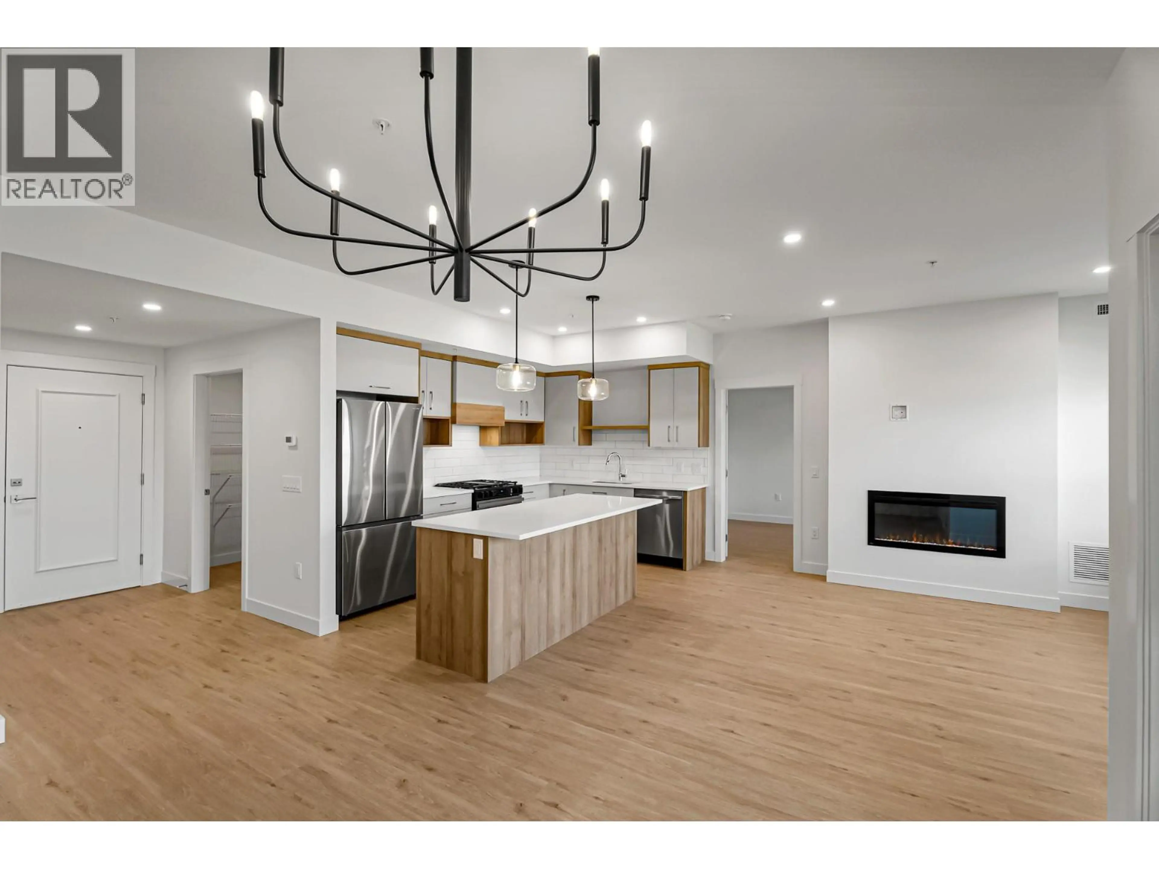 Property at #206 1844 QU'APPELLE BOULEVARD, Kamloops, BC