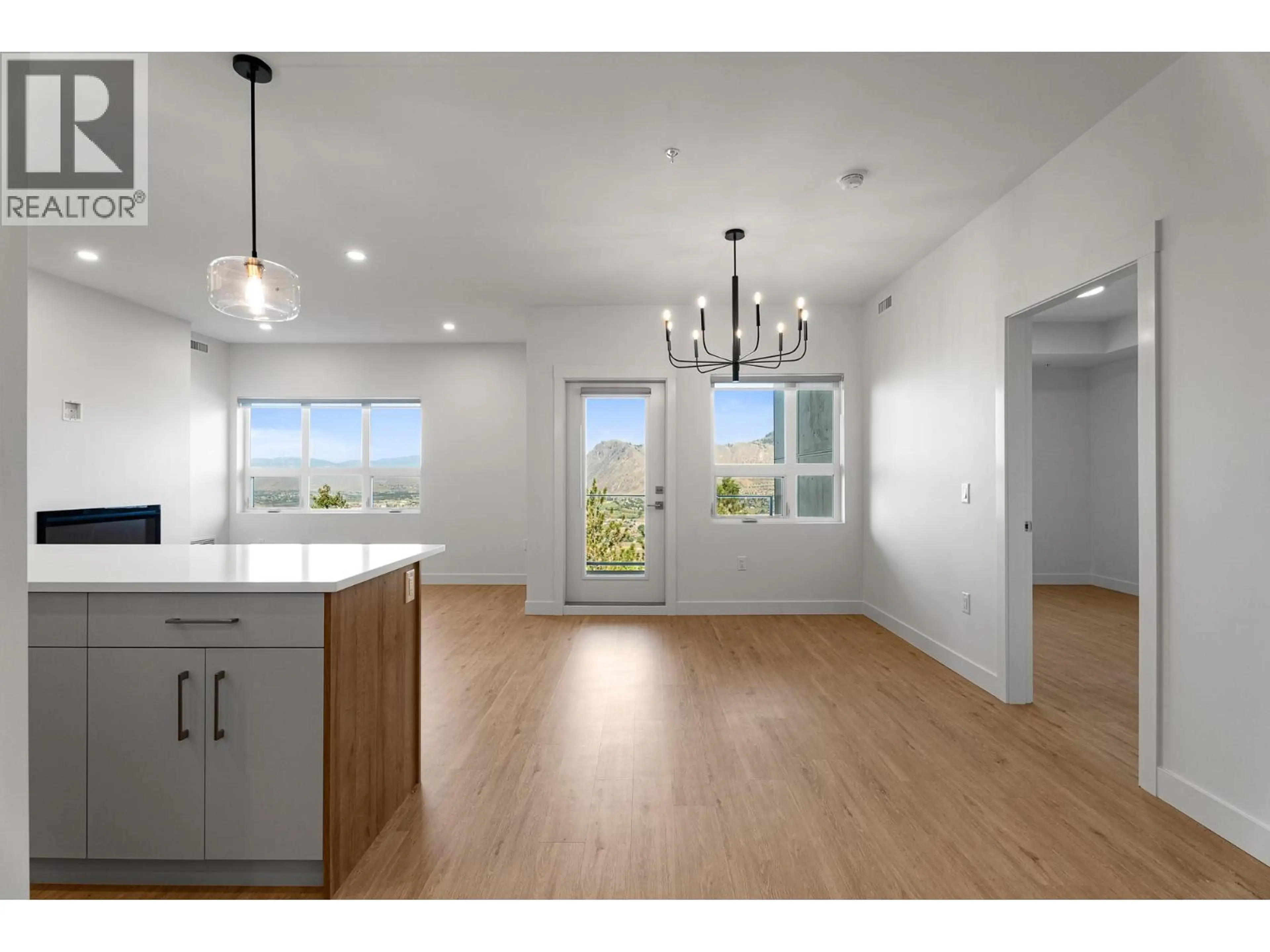 Property at #206 1844 QU'APPELLE BOULEVARD, Kamloops, BC