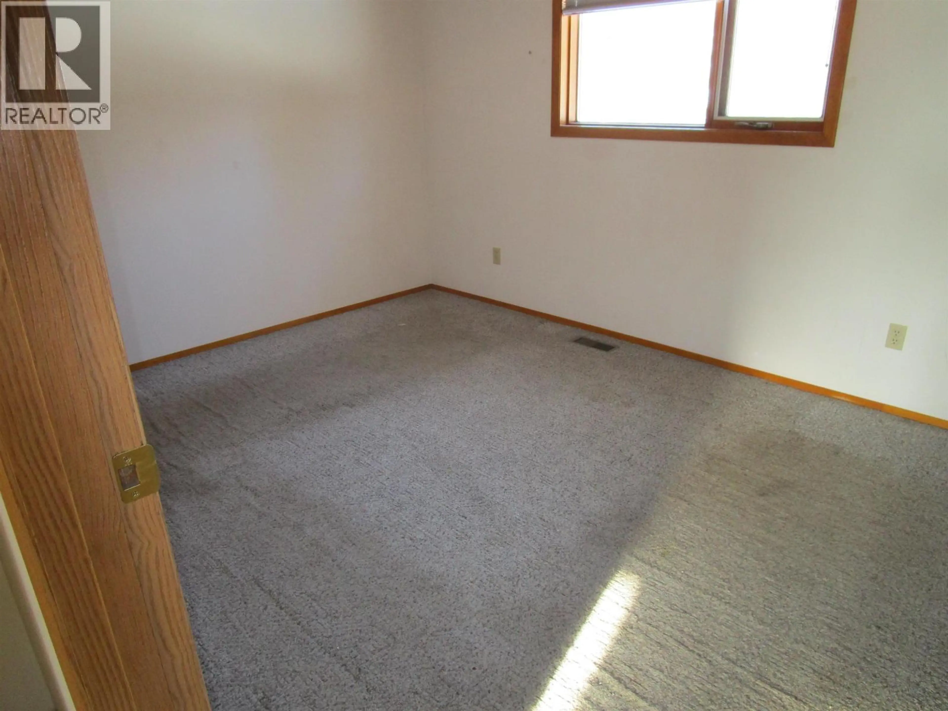 Property at 5982 HORSE LAKE ROAD, 100 Mile House, BC