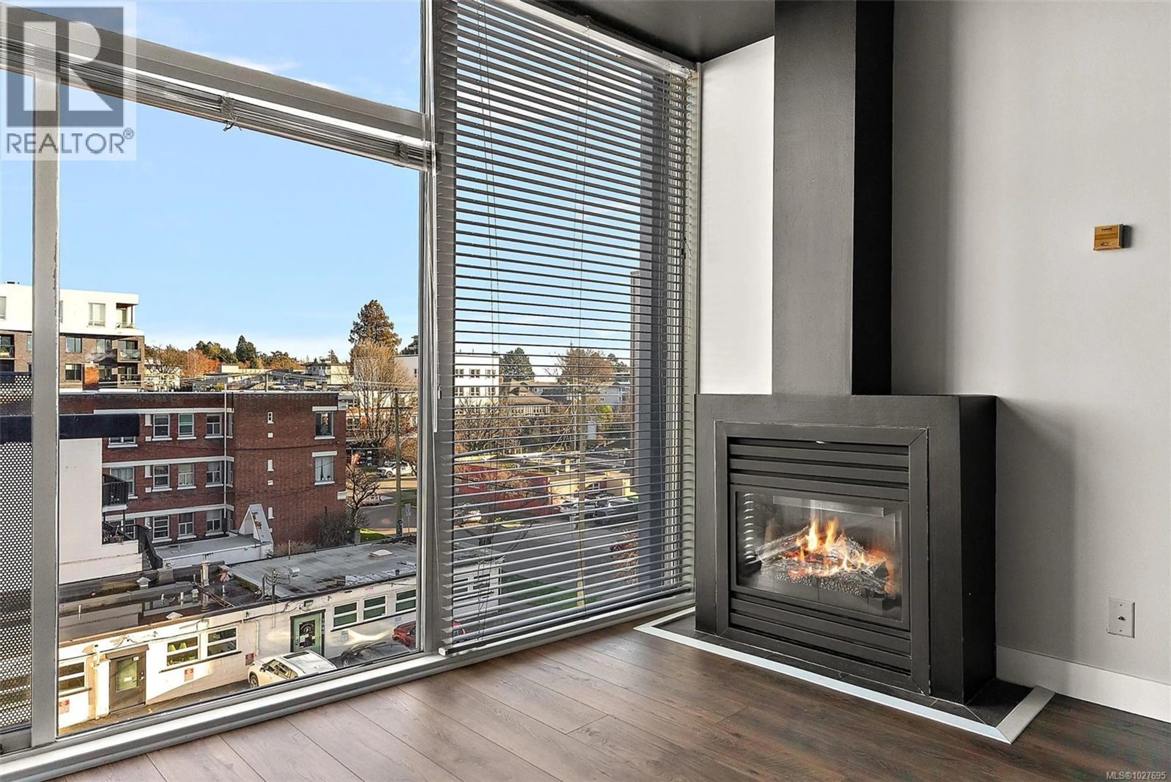 Property at #407 1061 FORT ST, Victoria, BC