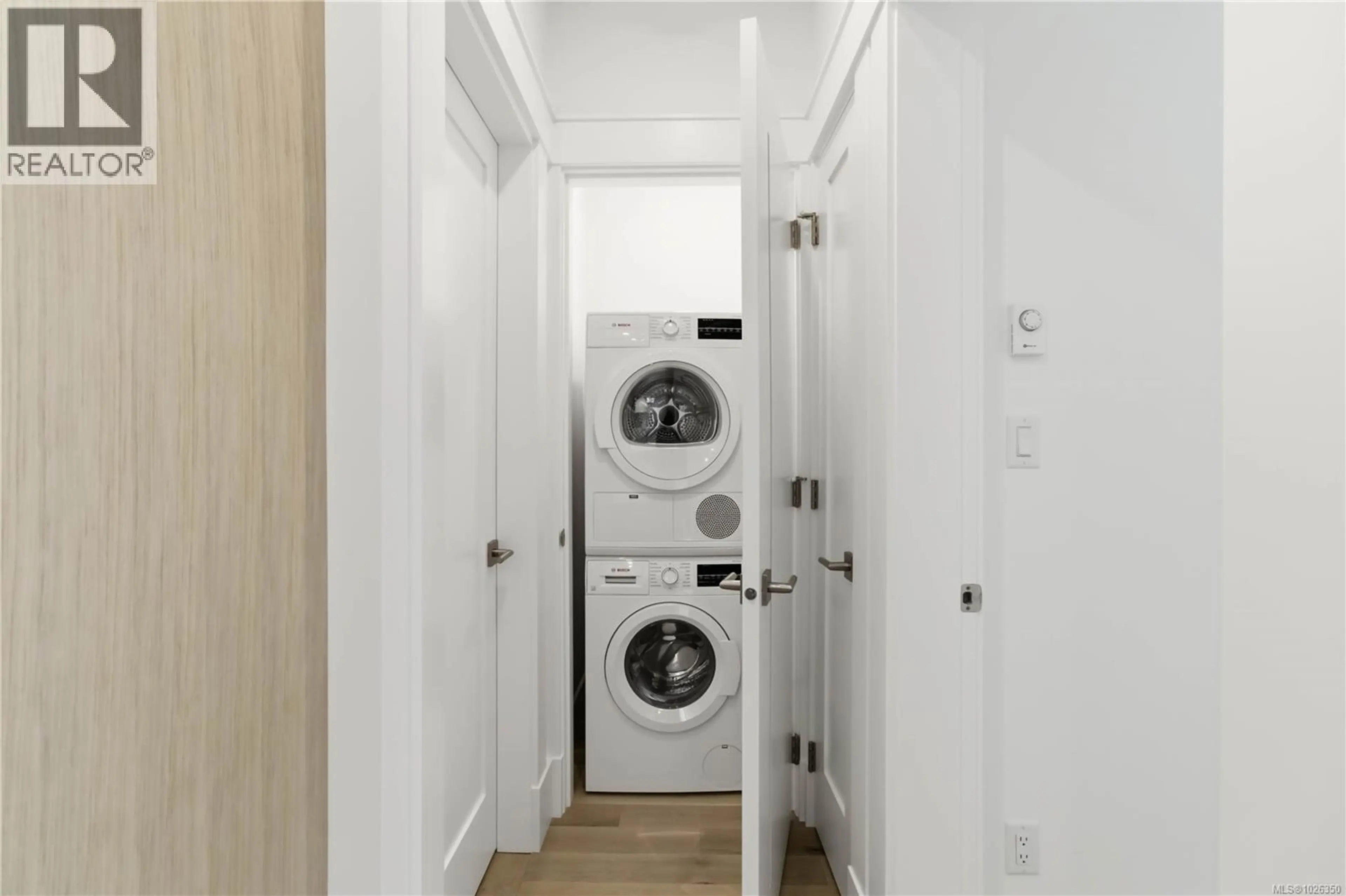 Property at #1 1915 FERNWOOD RD, Victoria, BC