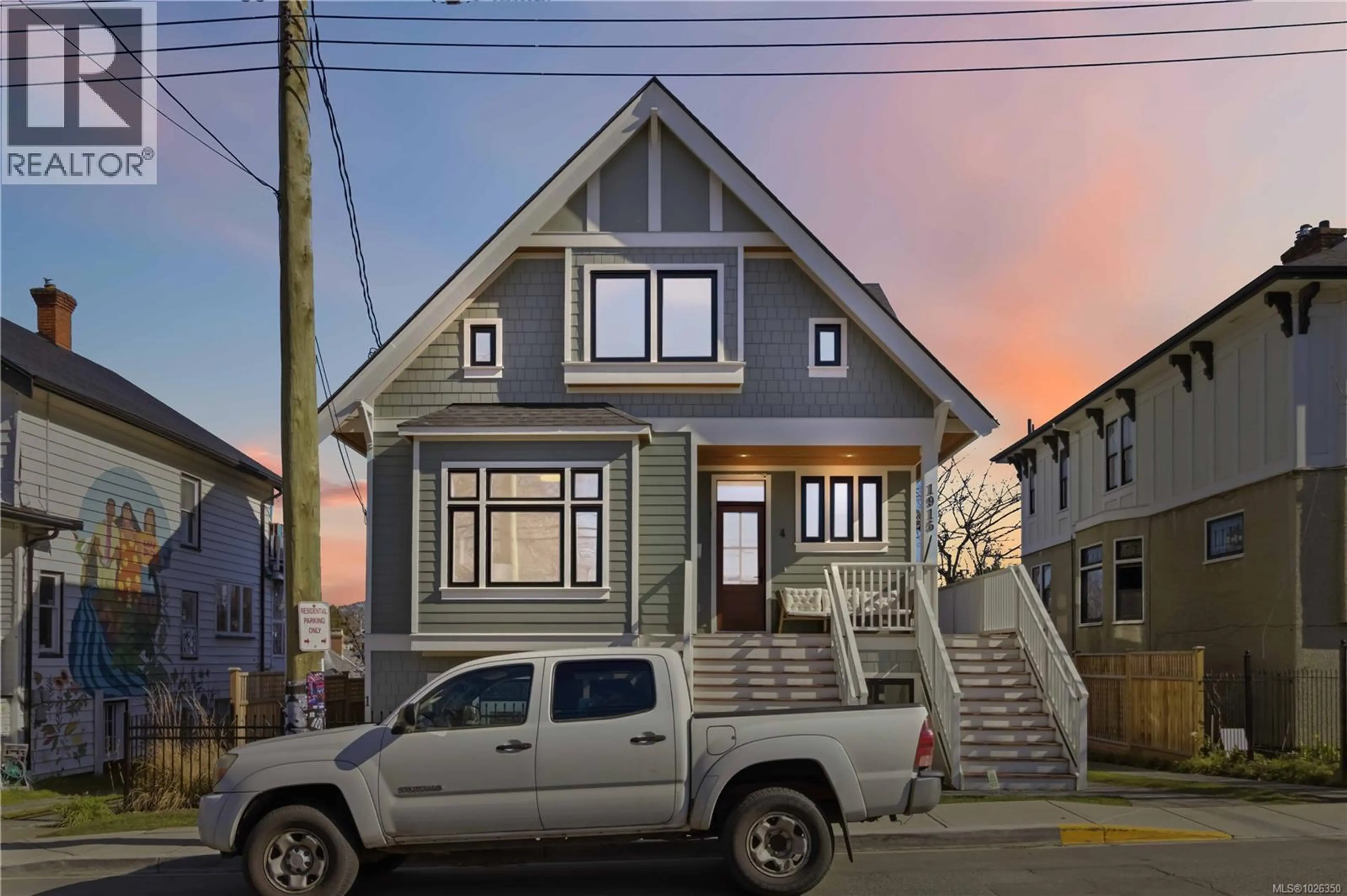 Property at #1 1915 FERNWOOD RD, Victoria, BC