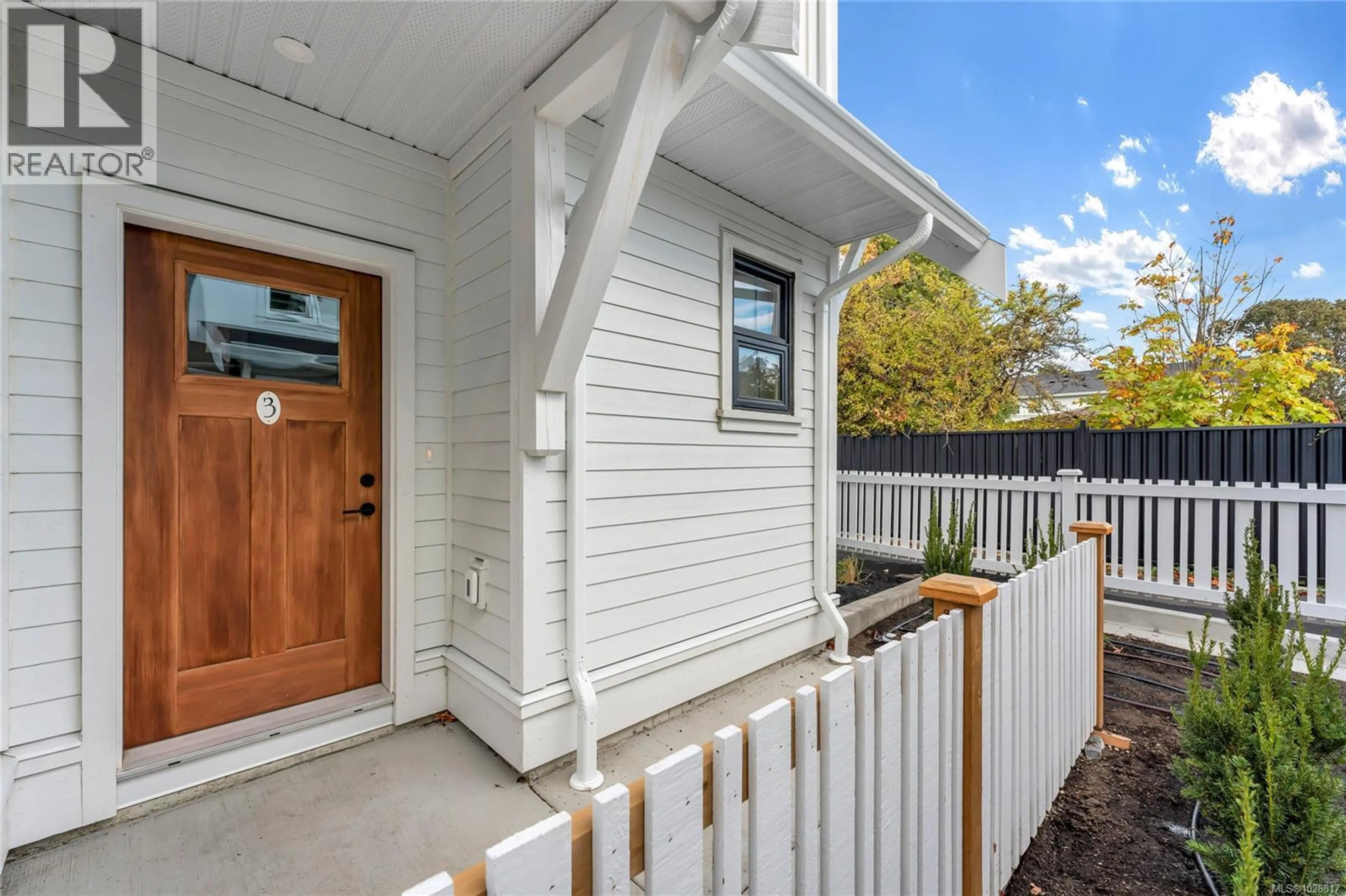 Property at #3 3098 WASHINGTON AVE, Victoria, BC