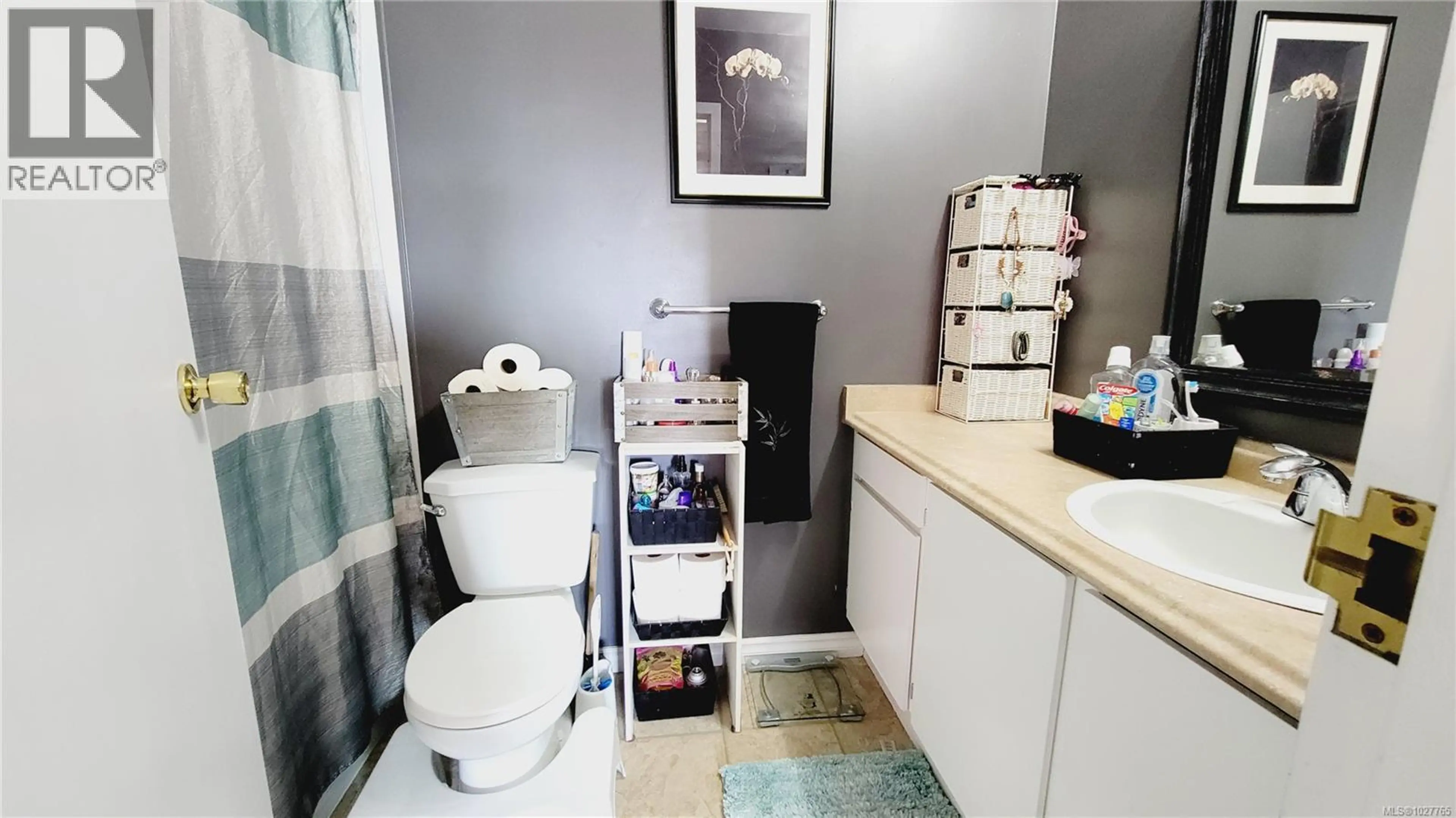 Property at #401 175 CENTENNIAL DR, Courtenay, BC