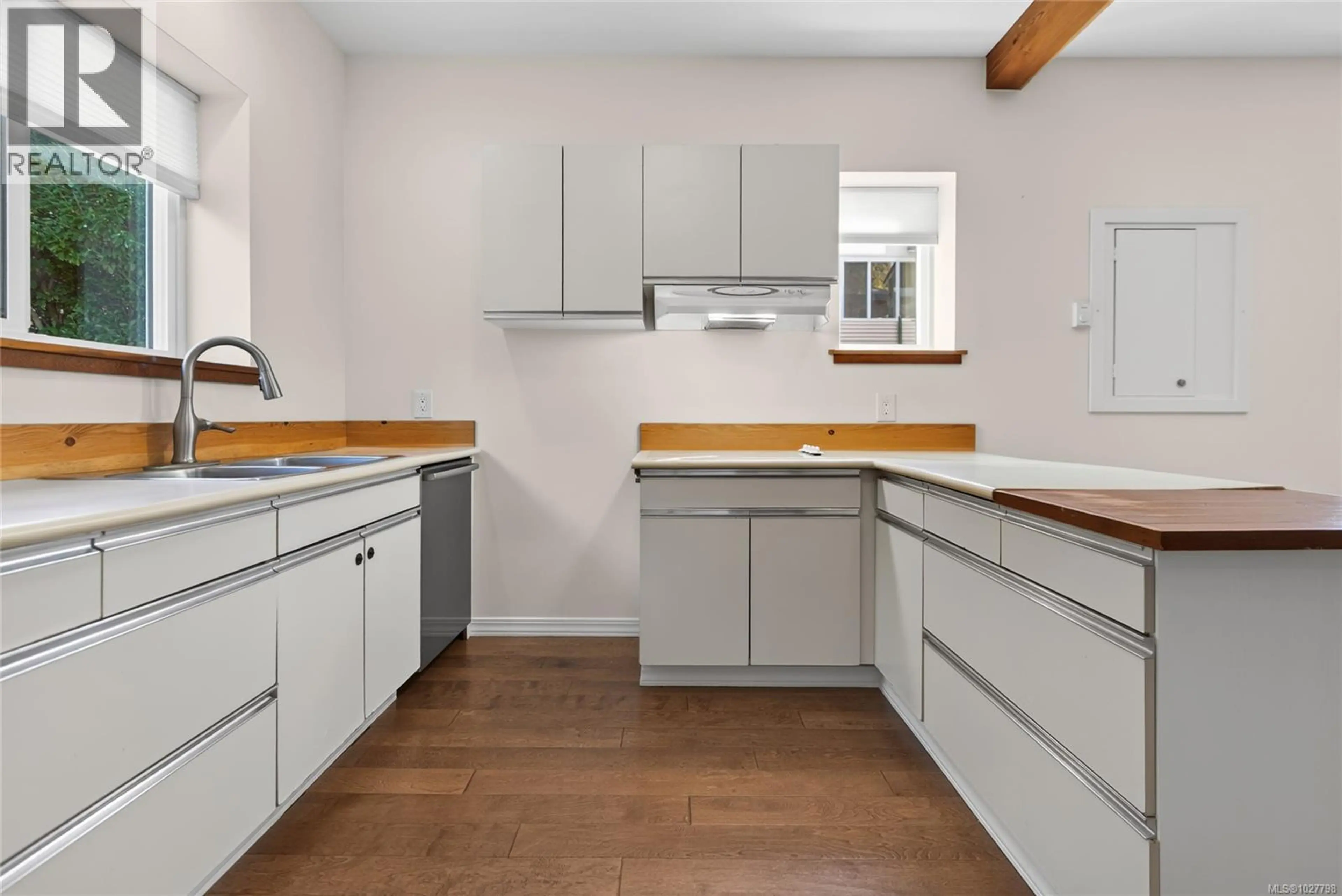 Property at 1767 PIERCY AVE, Courtenay, BC