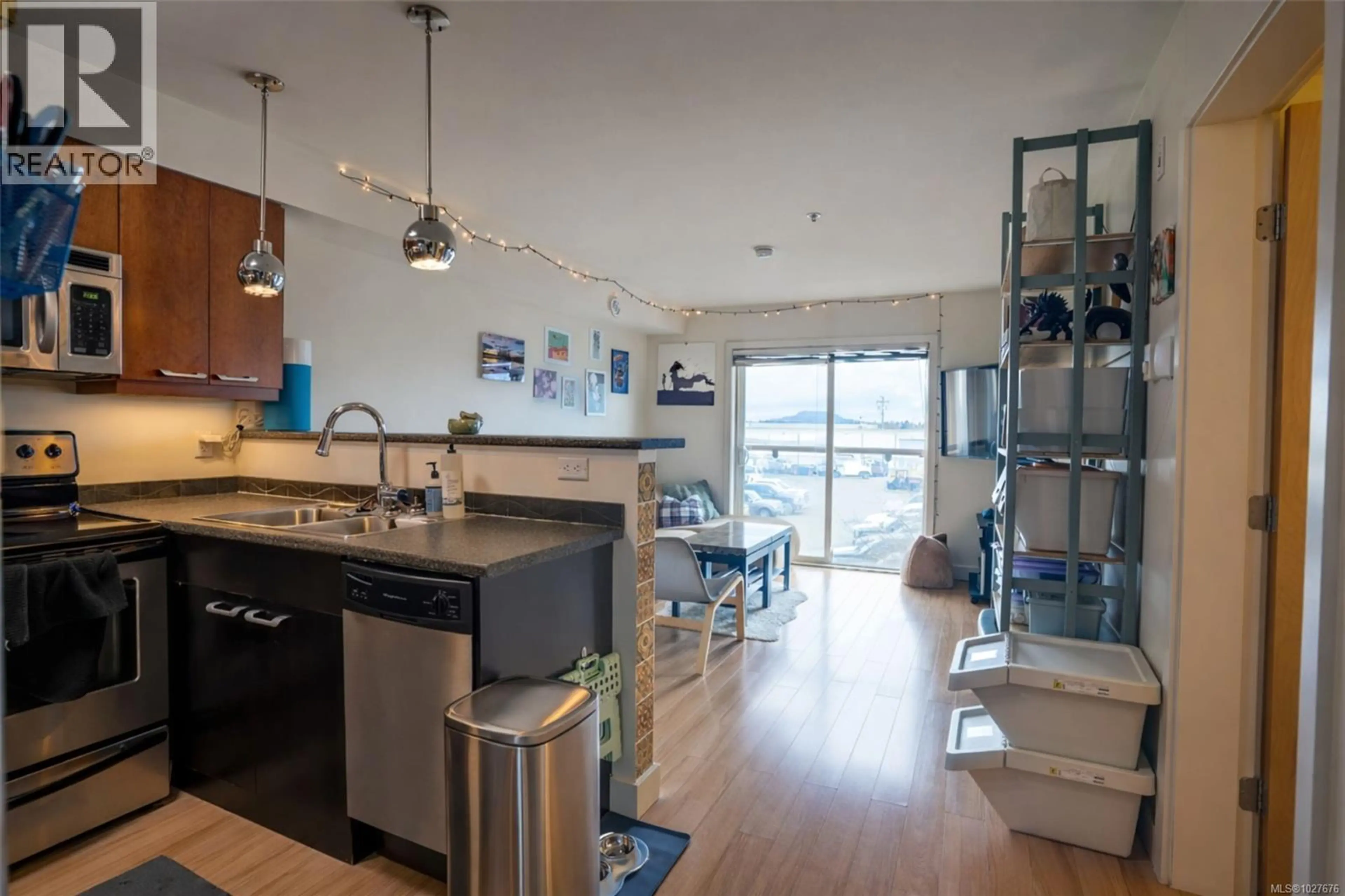 Property at #407 356 GORGE RD E, Victoria, BC