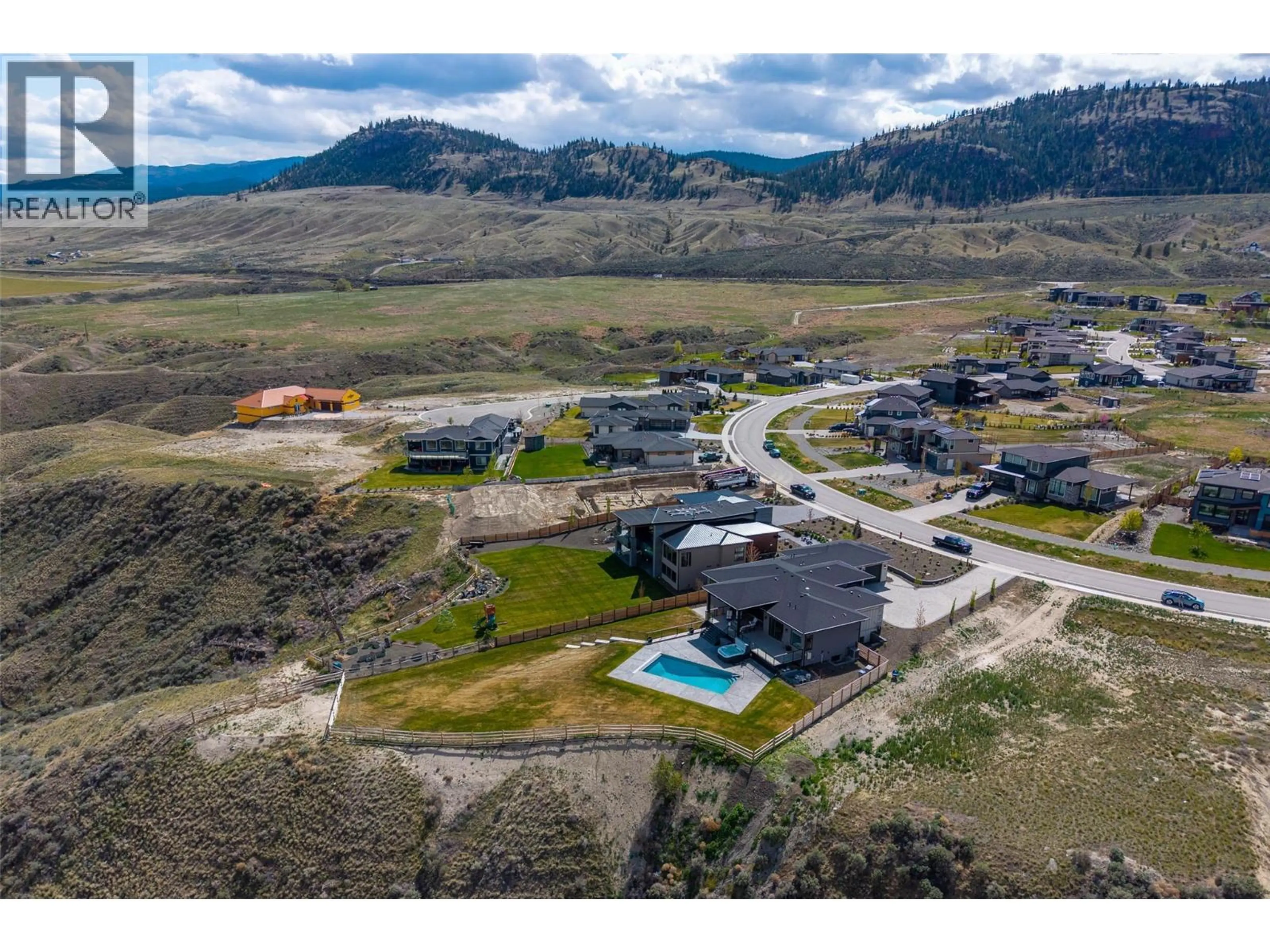 Property at 128 LAKE POINT COURT, Kamloops, BC