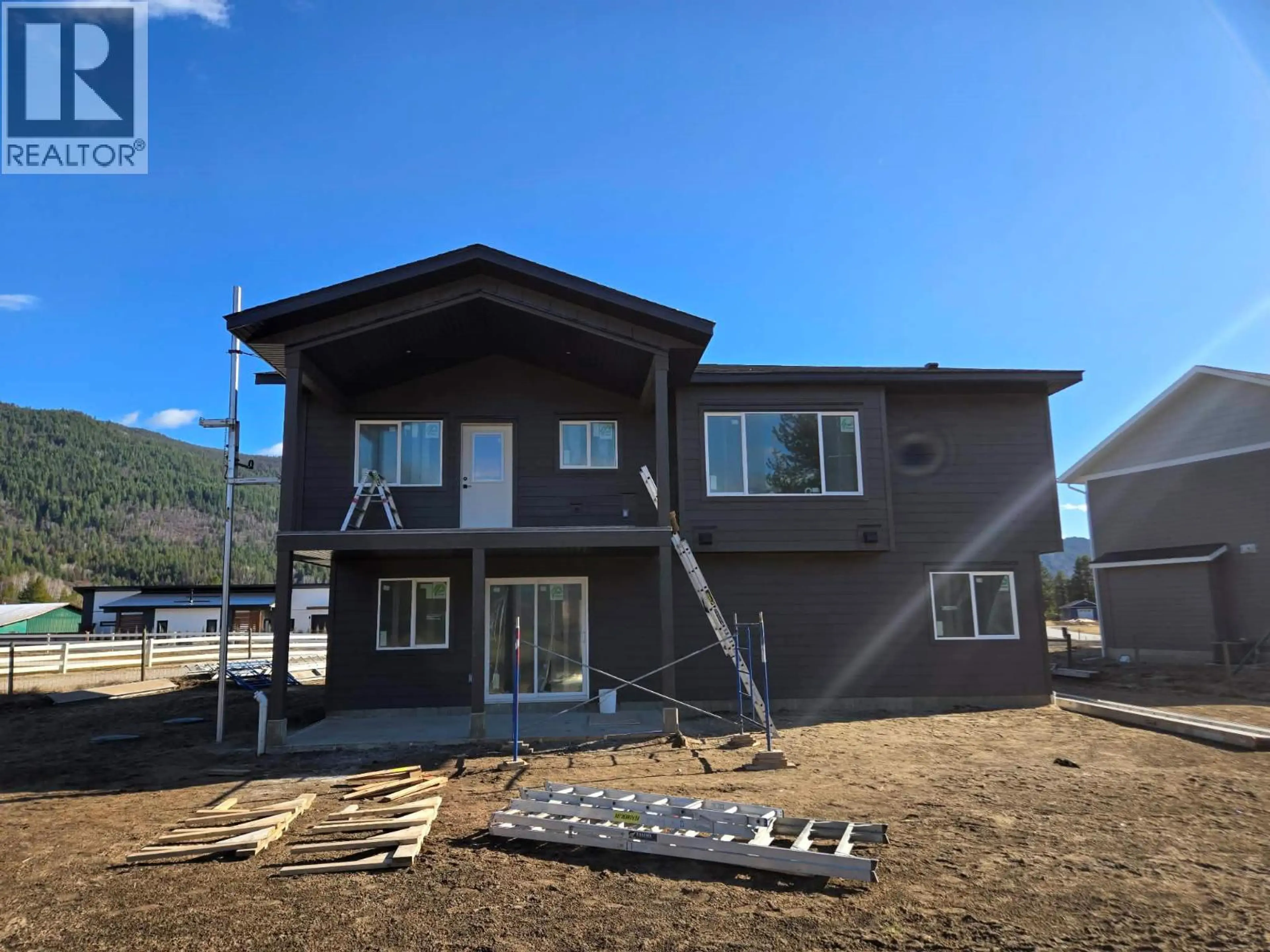 Property at 319 ELKVIEW TRAIL, Castlegar, BC