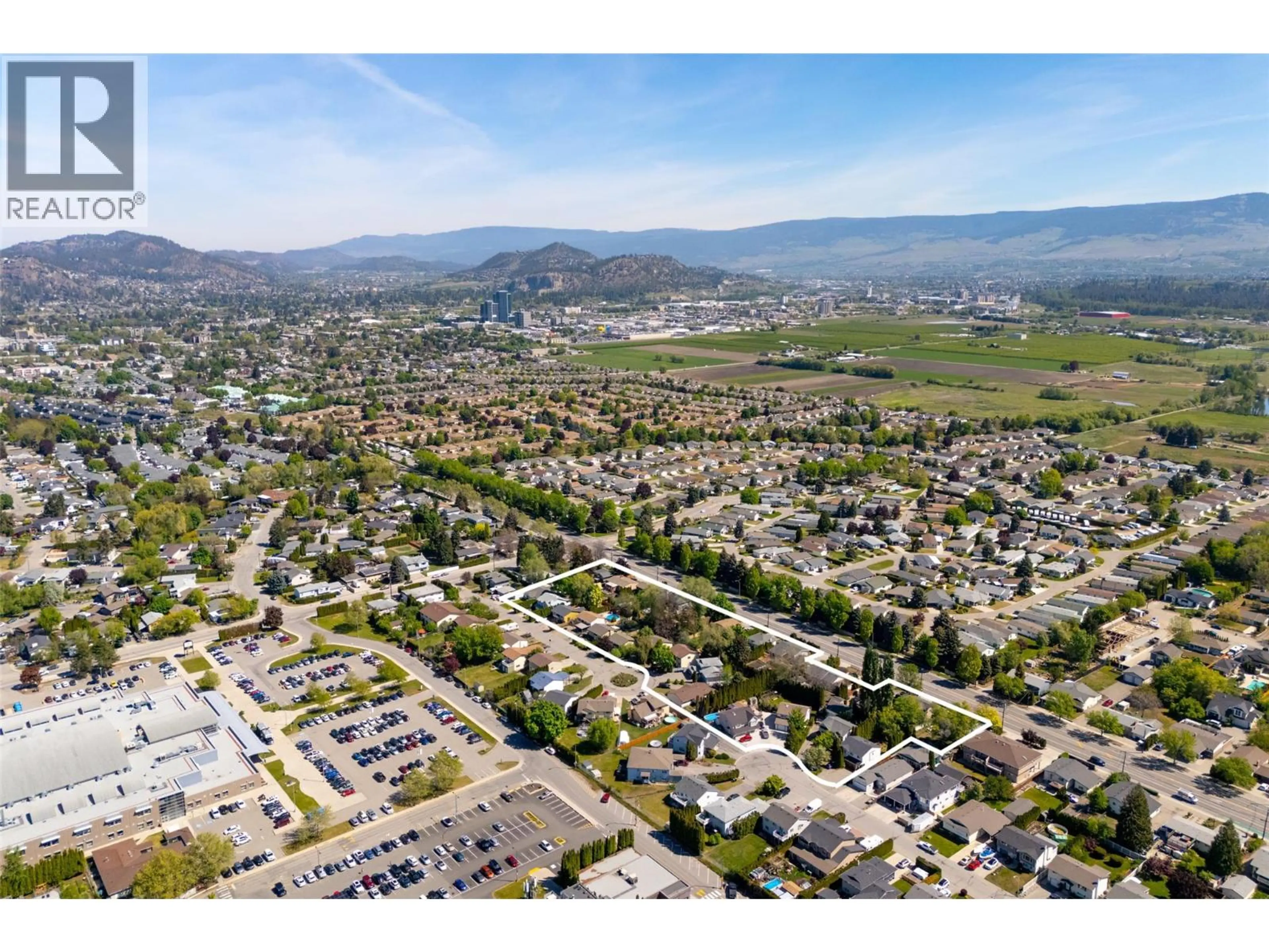 Property at 2896 GORDON DRIVE, Kelowna, BC