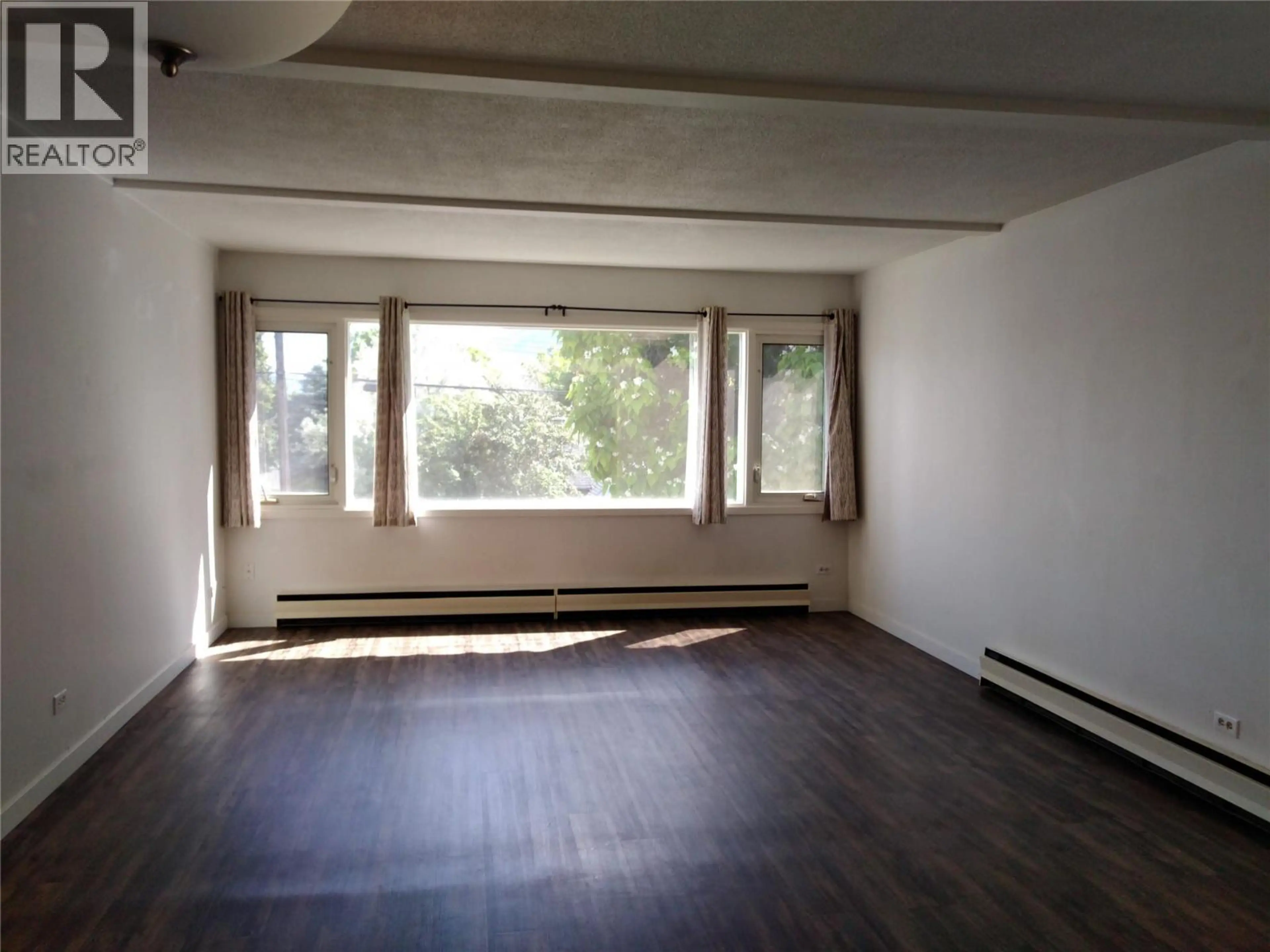 Property at 301 SCOTT AVENUE, Penticton, BC