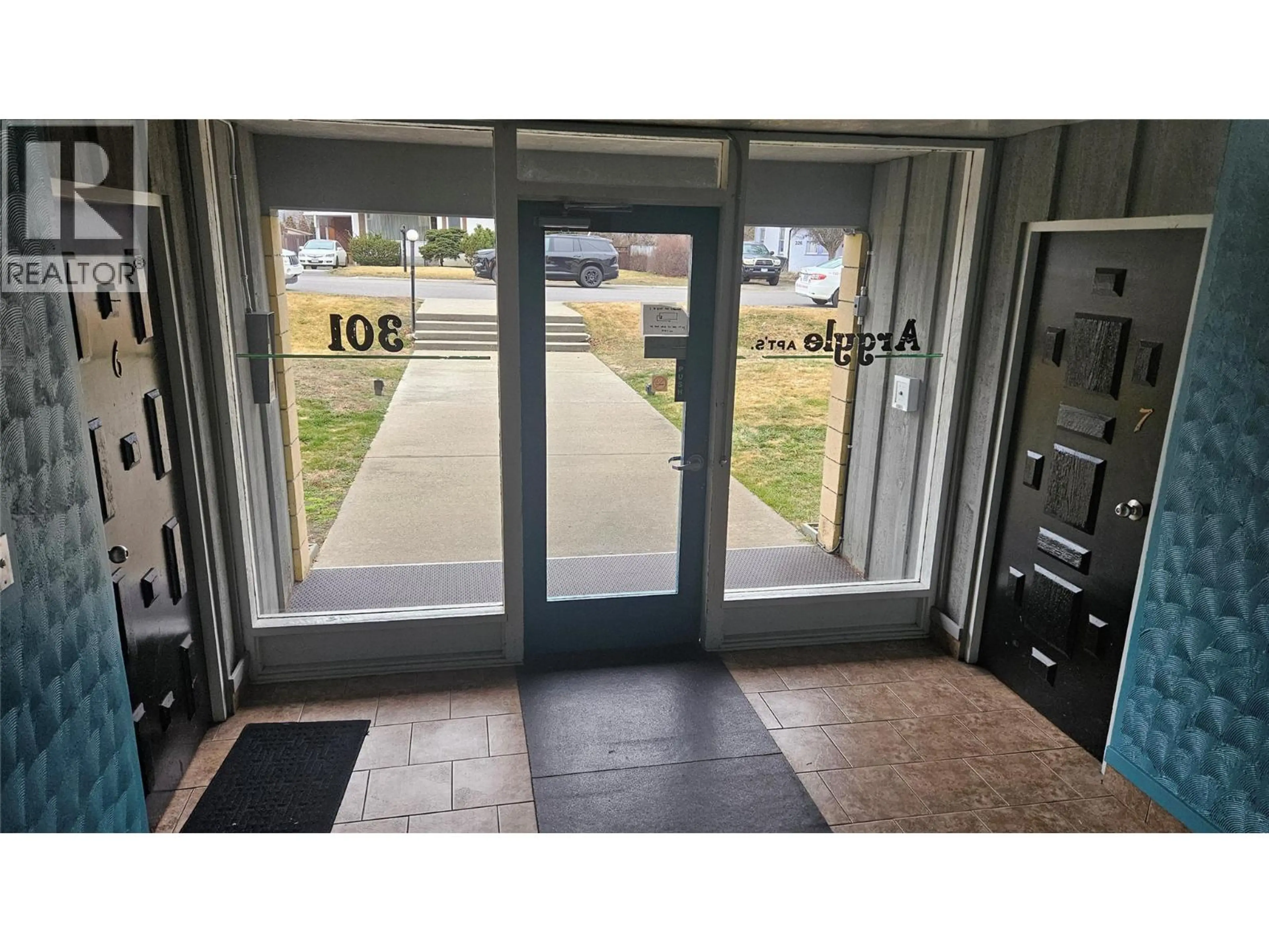 Property at 301 SCOTT AVENUE, Penticton, BC