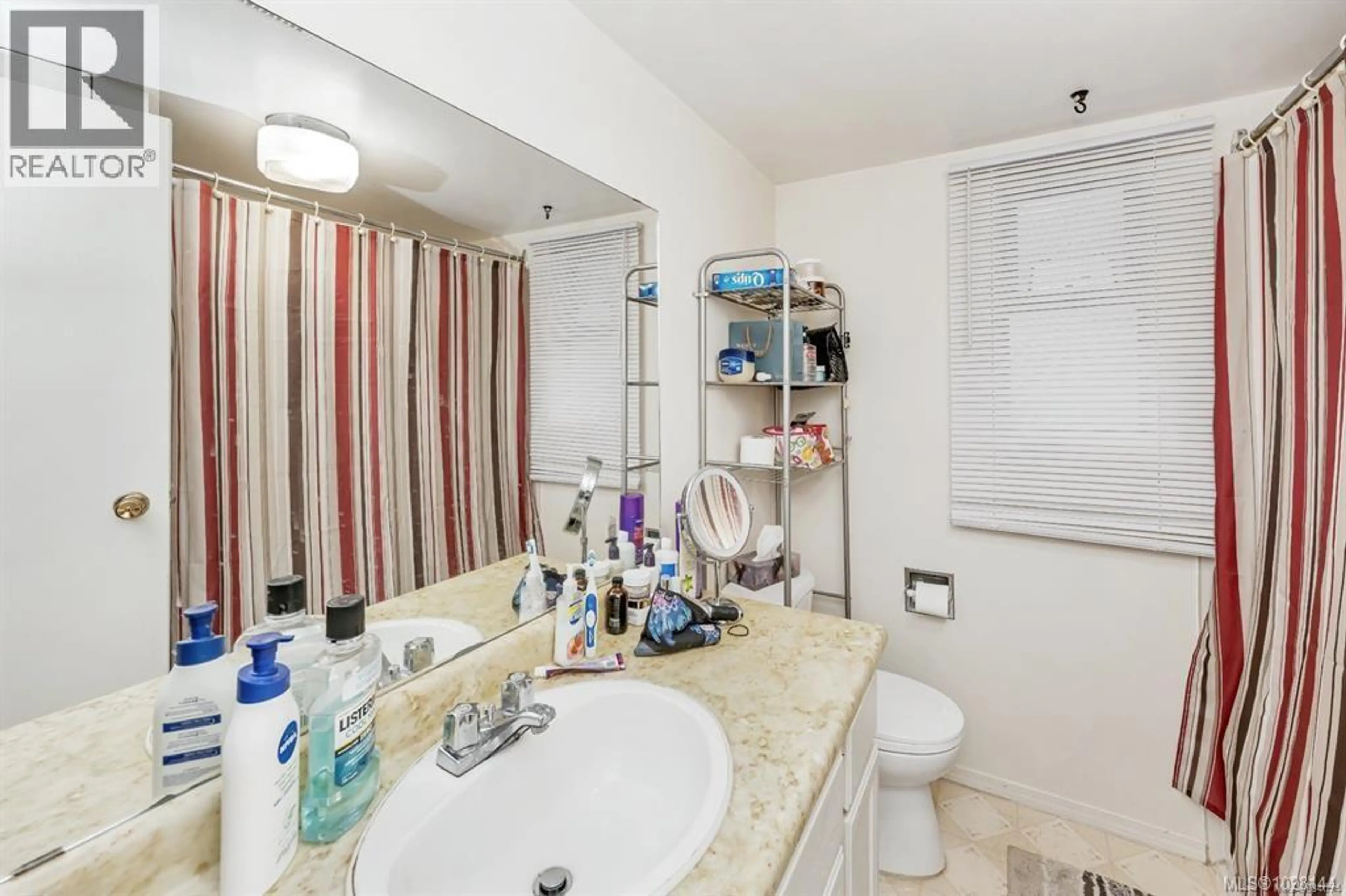 Property at 9254 RIDEAU AVE, North Saanich, BC