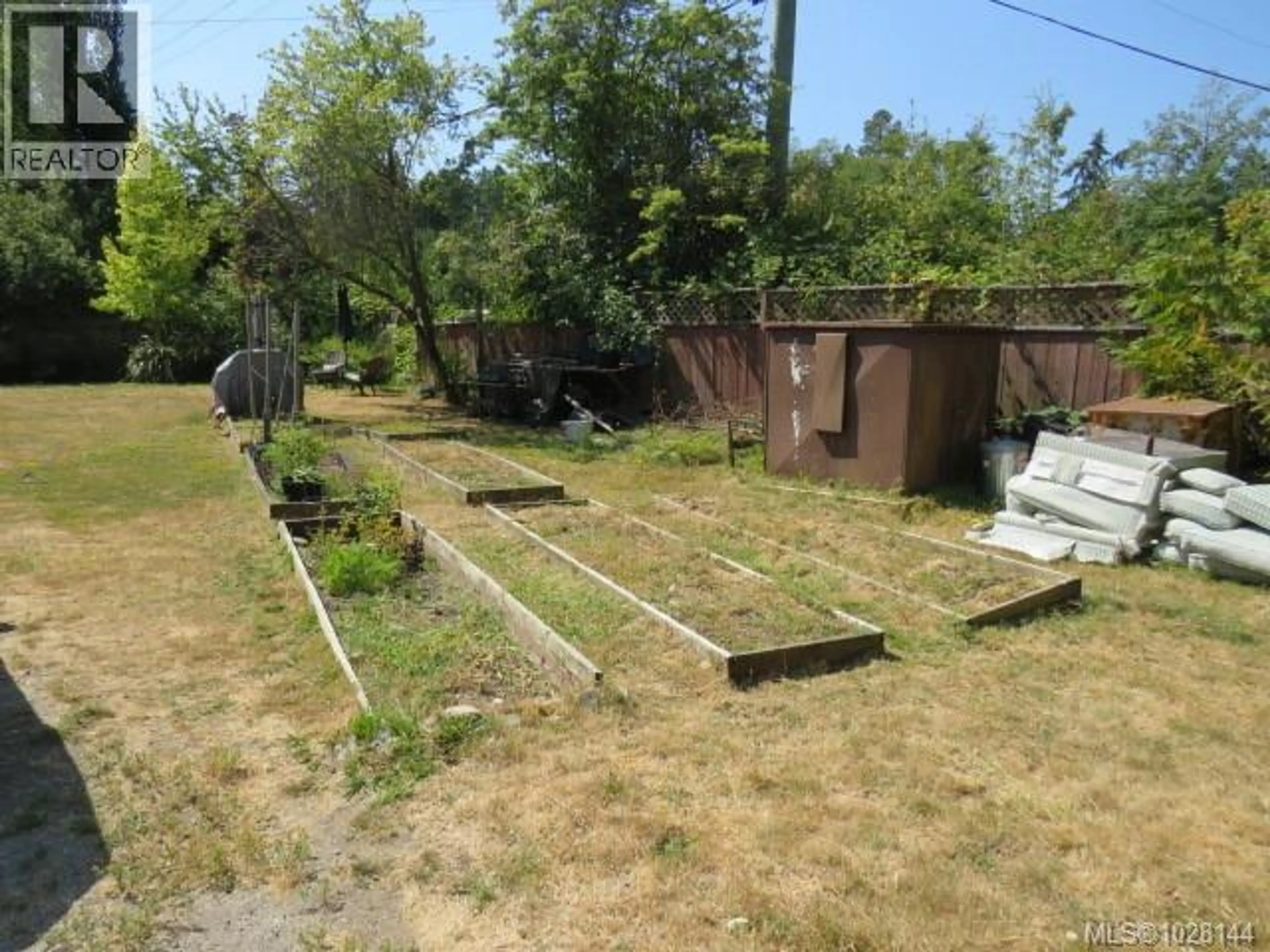 Property at 9254 RIDEAU AVE, North Saanich, BC