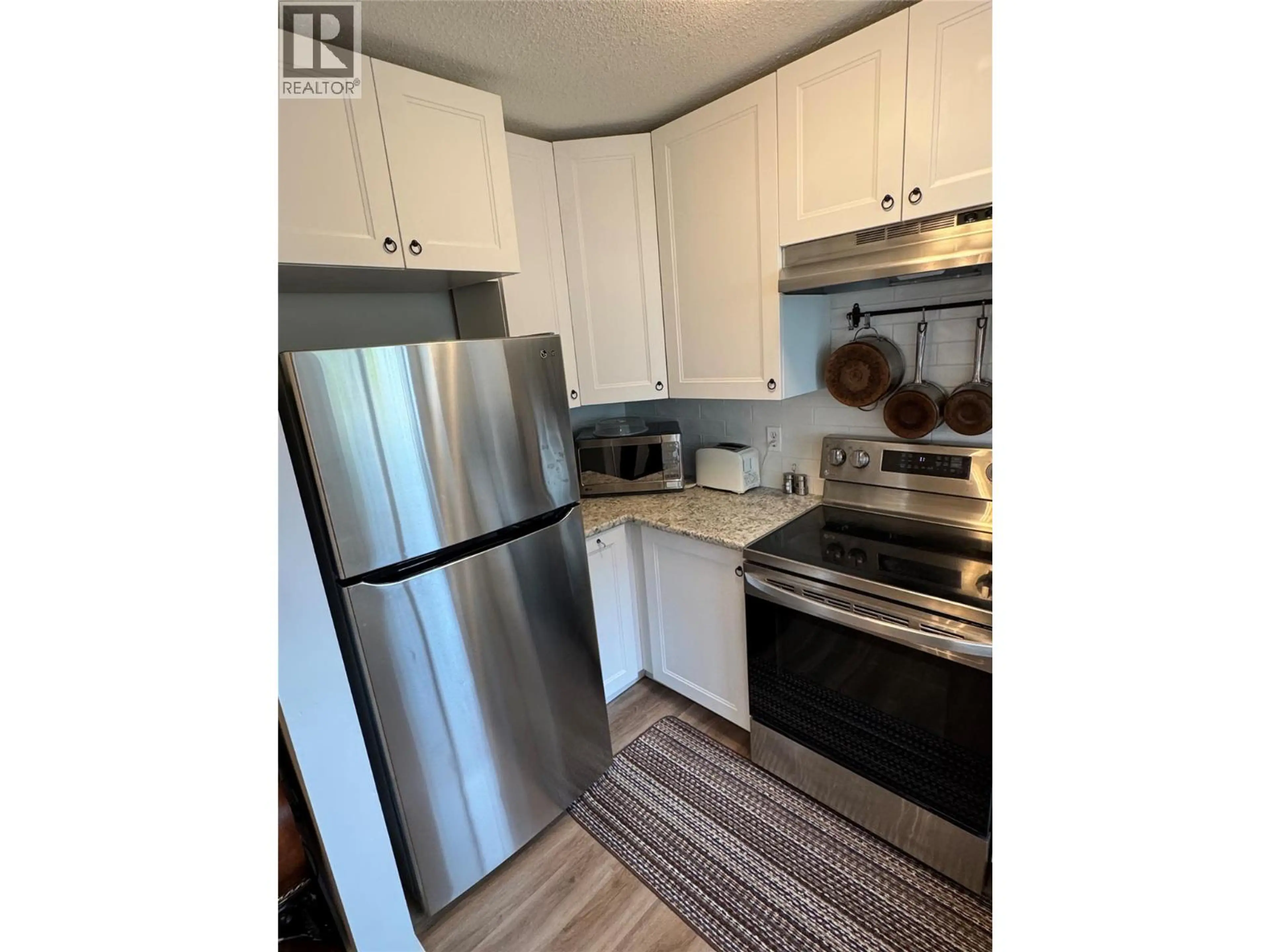 Property at #403 1451 1 AVENUE NE, Salmon Arm, BC