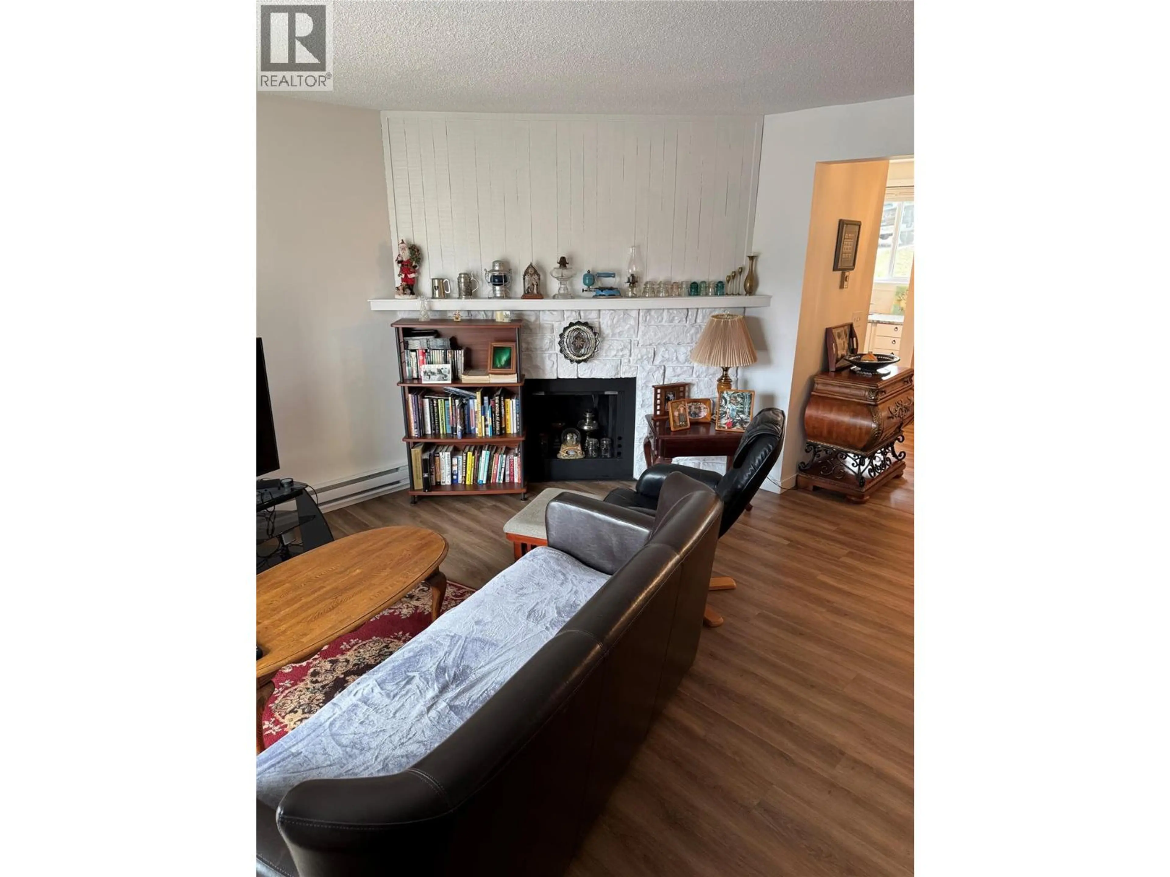 Property at #403 1451 1 AVENUE NE, Salmon Arm, BC