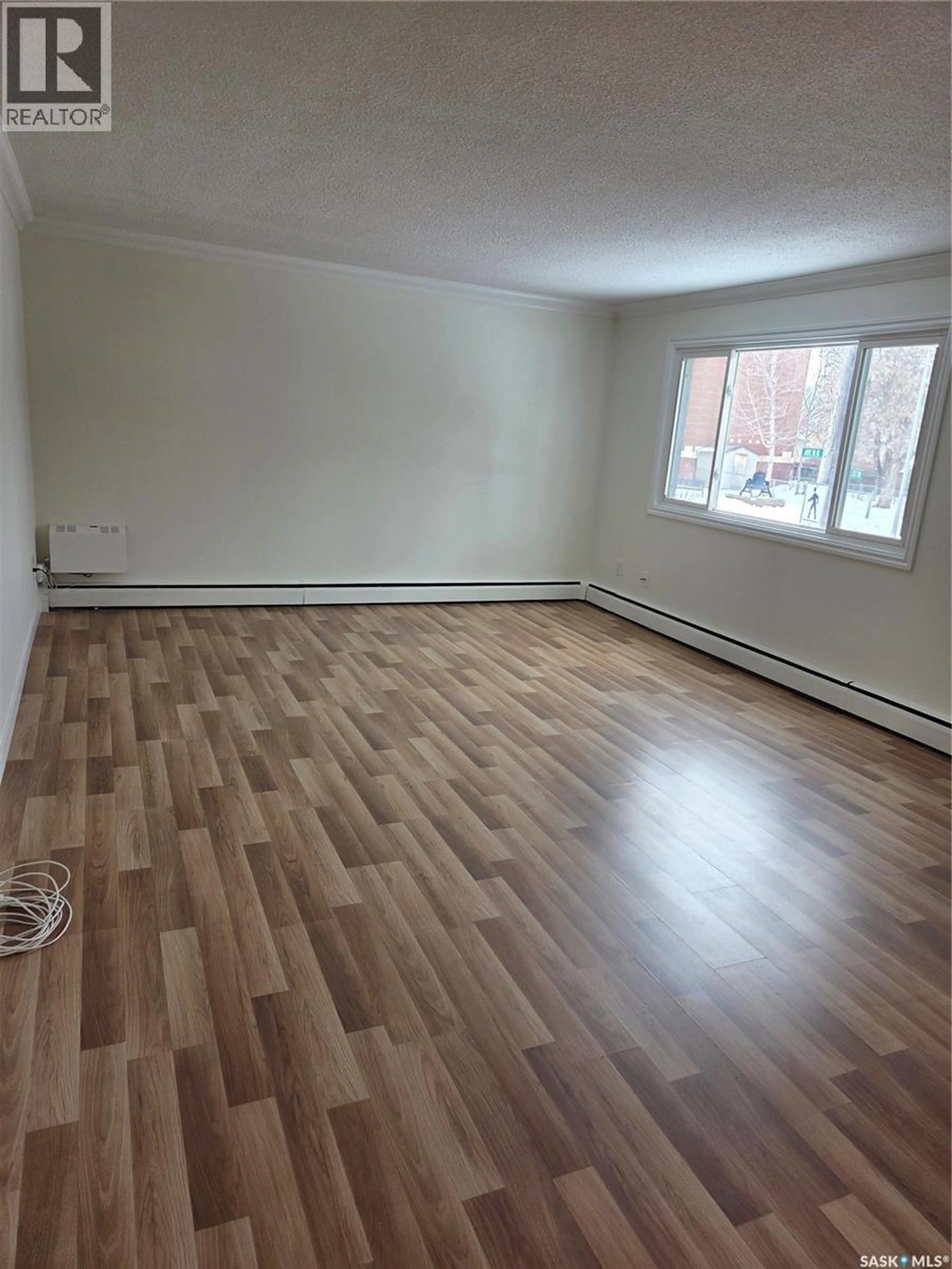 Property at #7 833 B AVENUE N, Saskatoon, SK